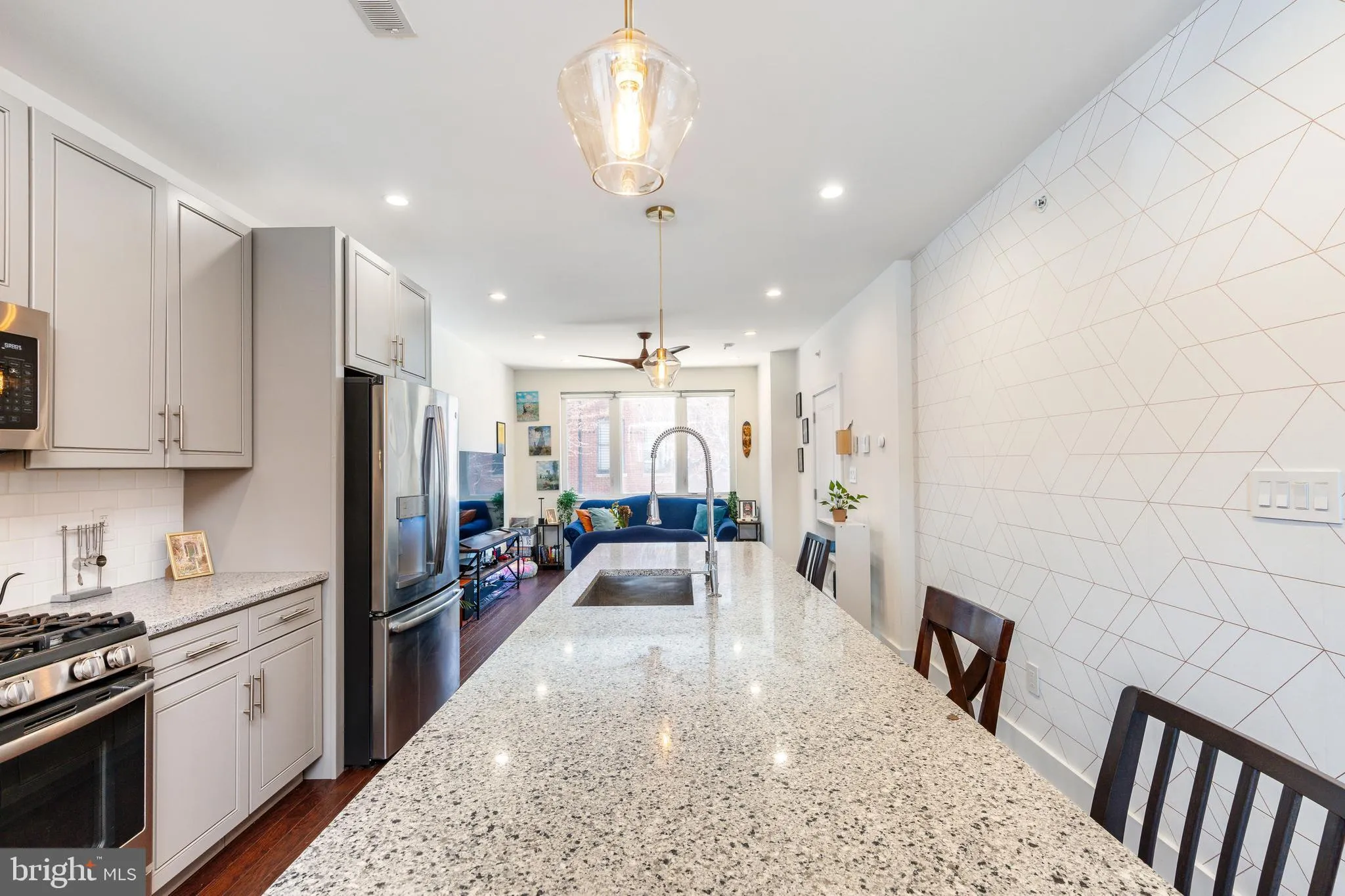 Philadelphia, Pennsylvania 19122, United States, 2 Bedrooms Bedrooms, ,2 BathroomsBathrooms,Residential,Active,93324