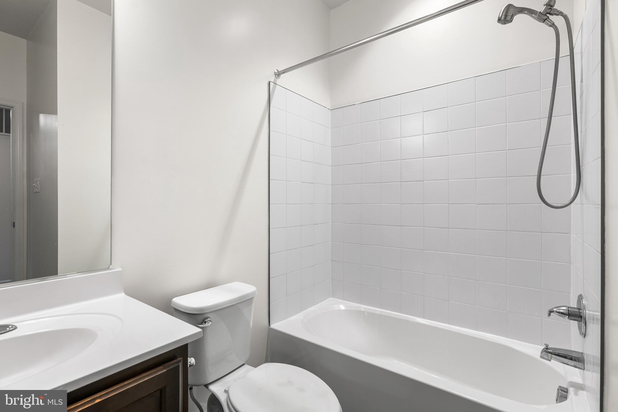 JEFFERSON PLACE - Residential Lease