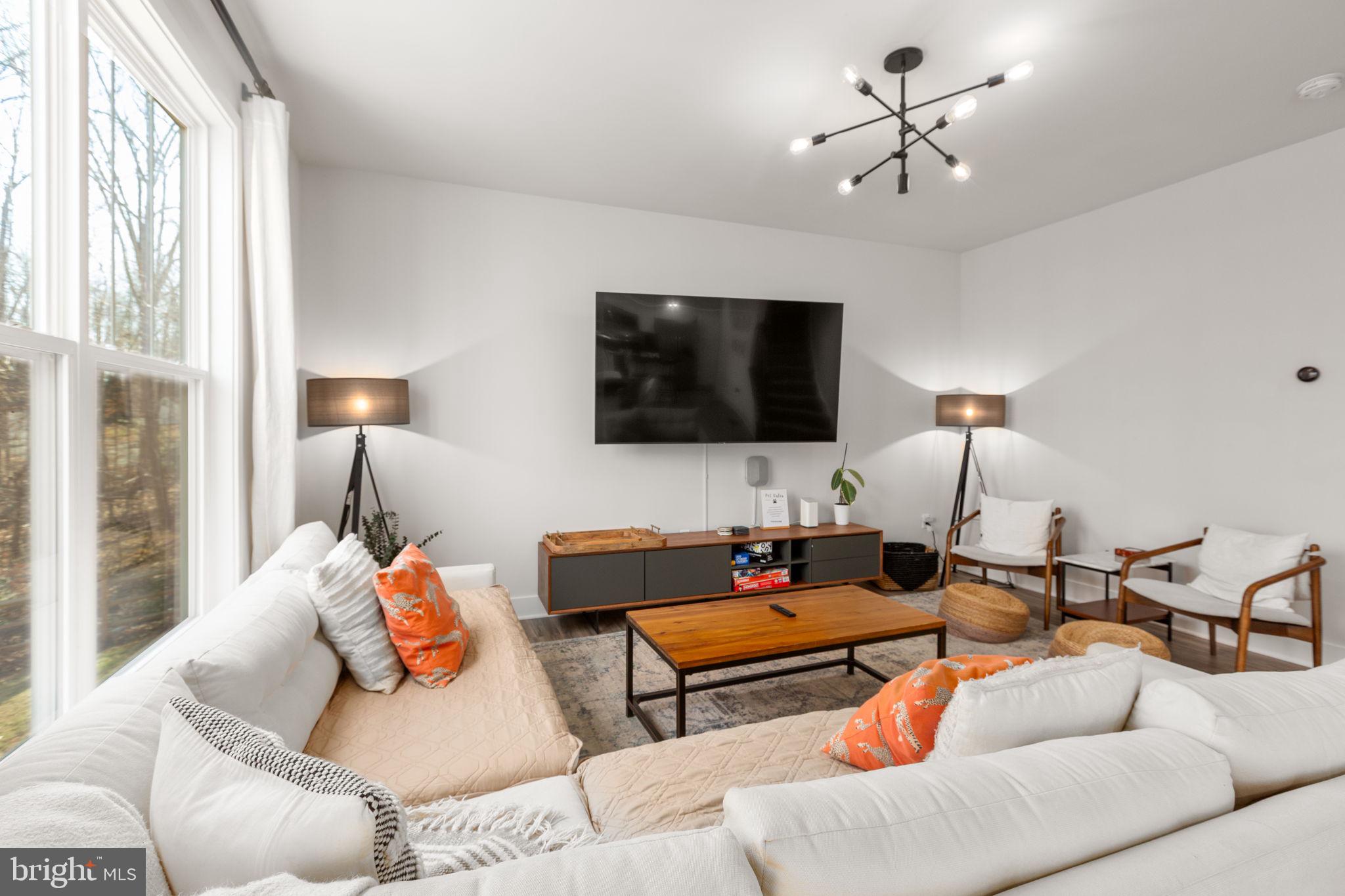 MORGAN II - Residential