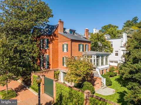 1601 28TH STREET NW WASHINGTON DC 20007