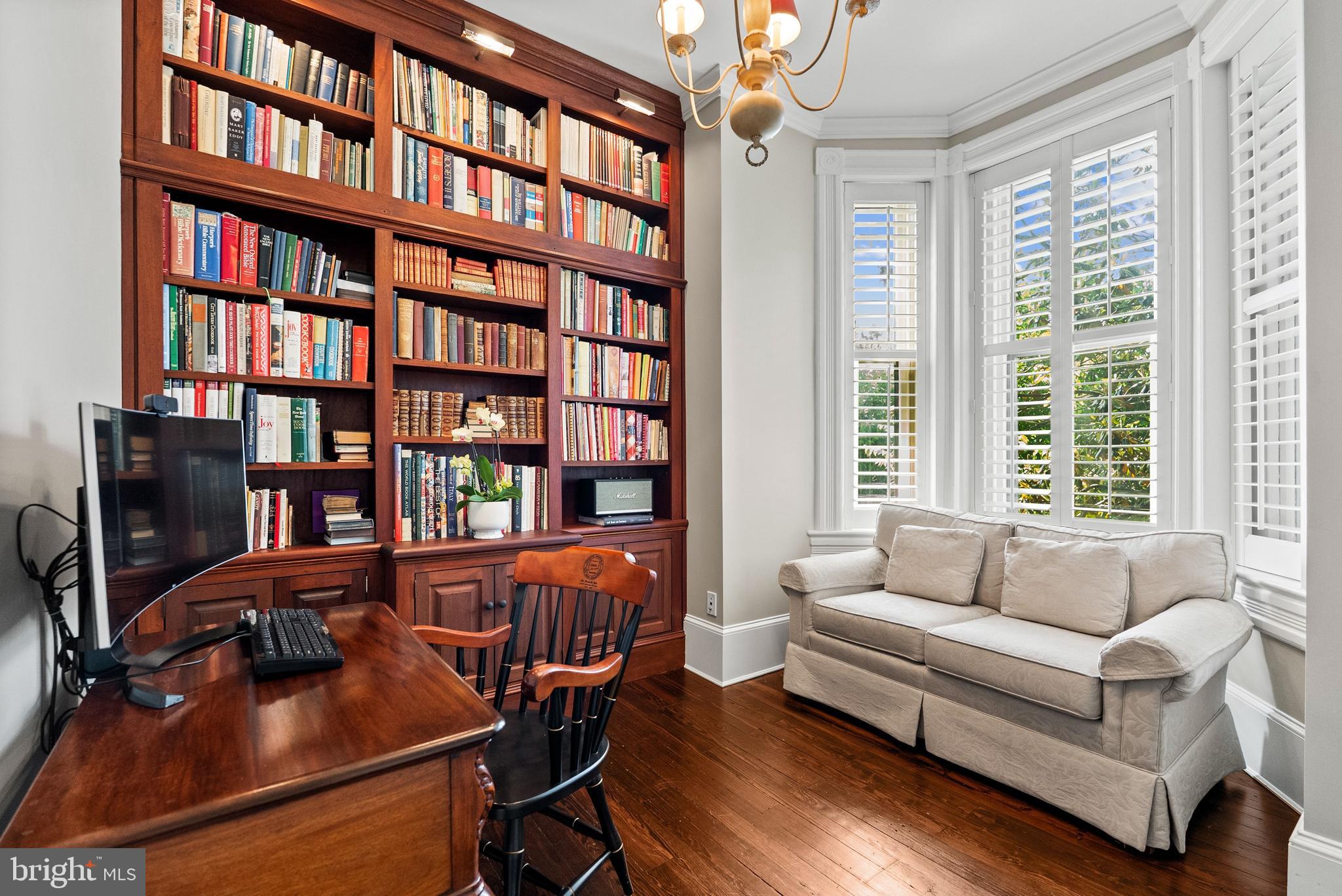 GEORGETOWN - Residential