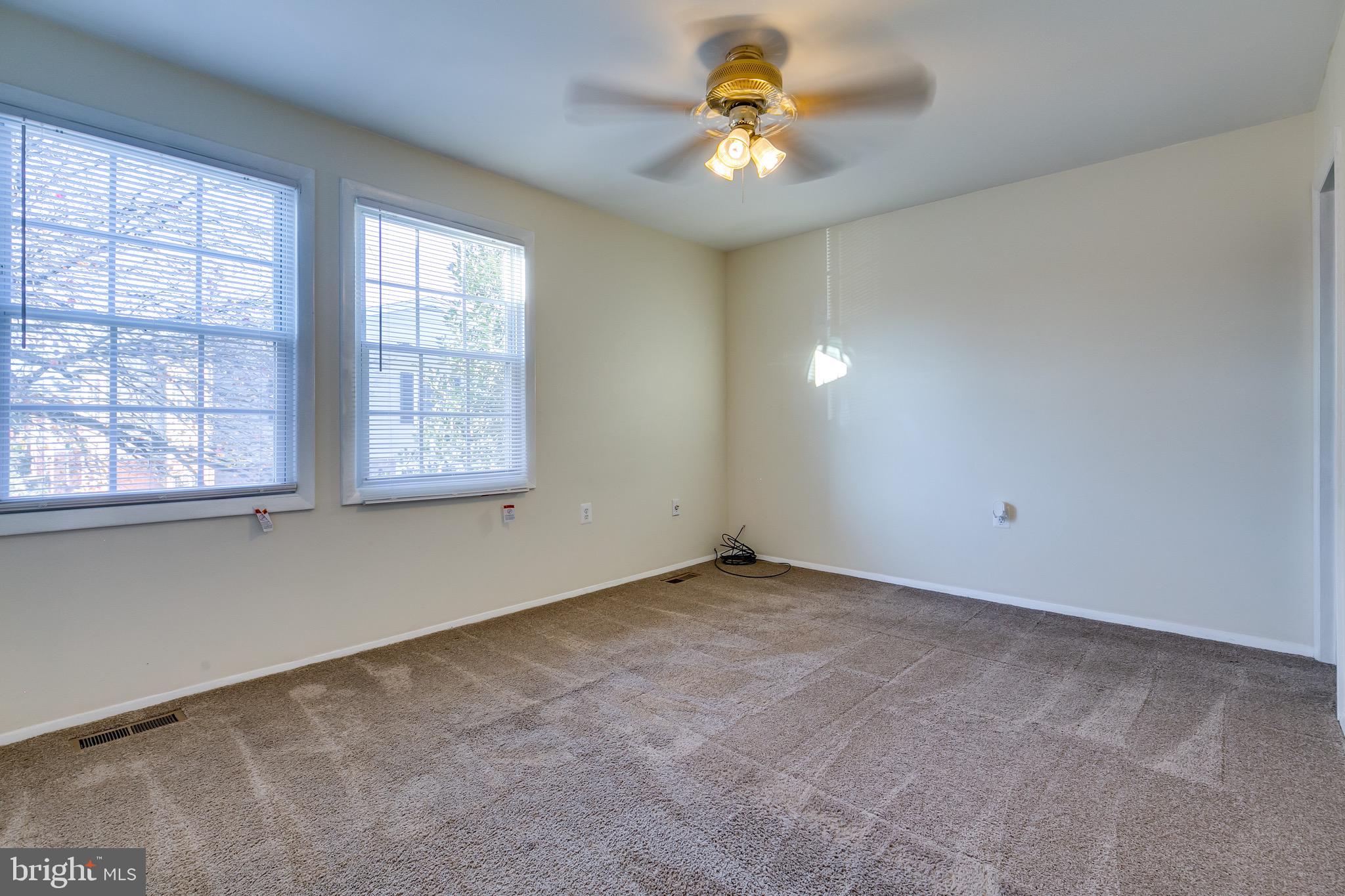 ASHTON GLEN - Residential Lease