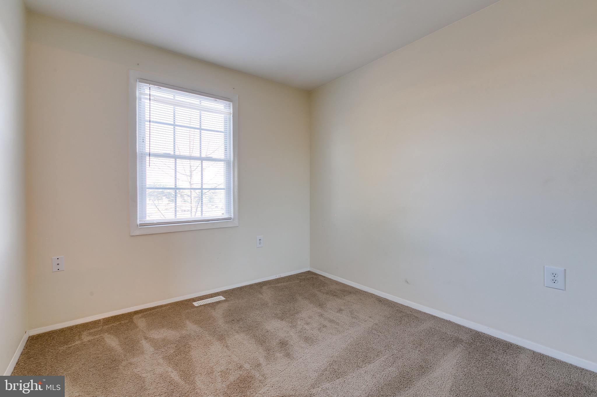 ASHTON GLEN - Residential Lease