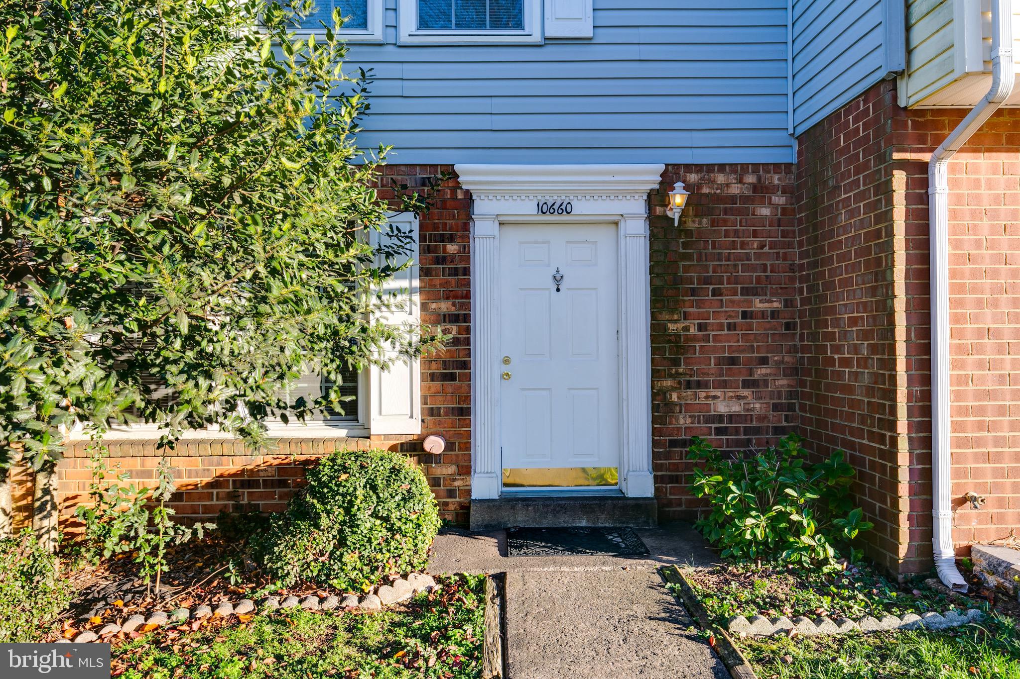 ASHTON GLEN - Residential Lease