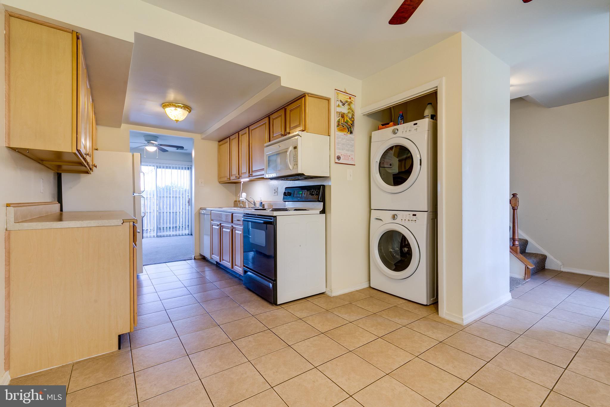 ASHTON GLEN - Residential Lease