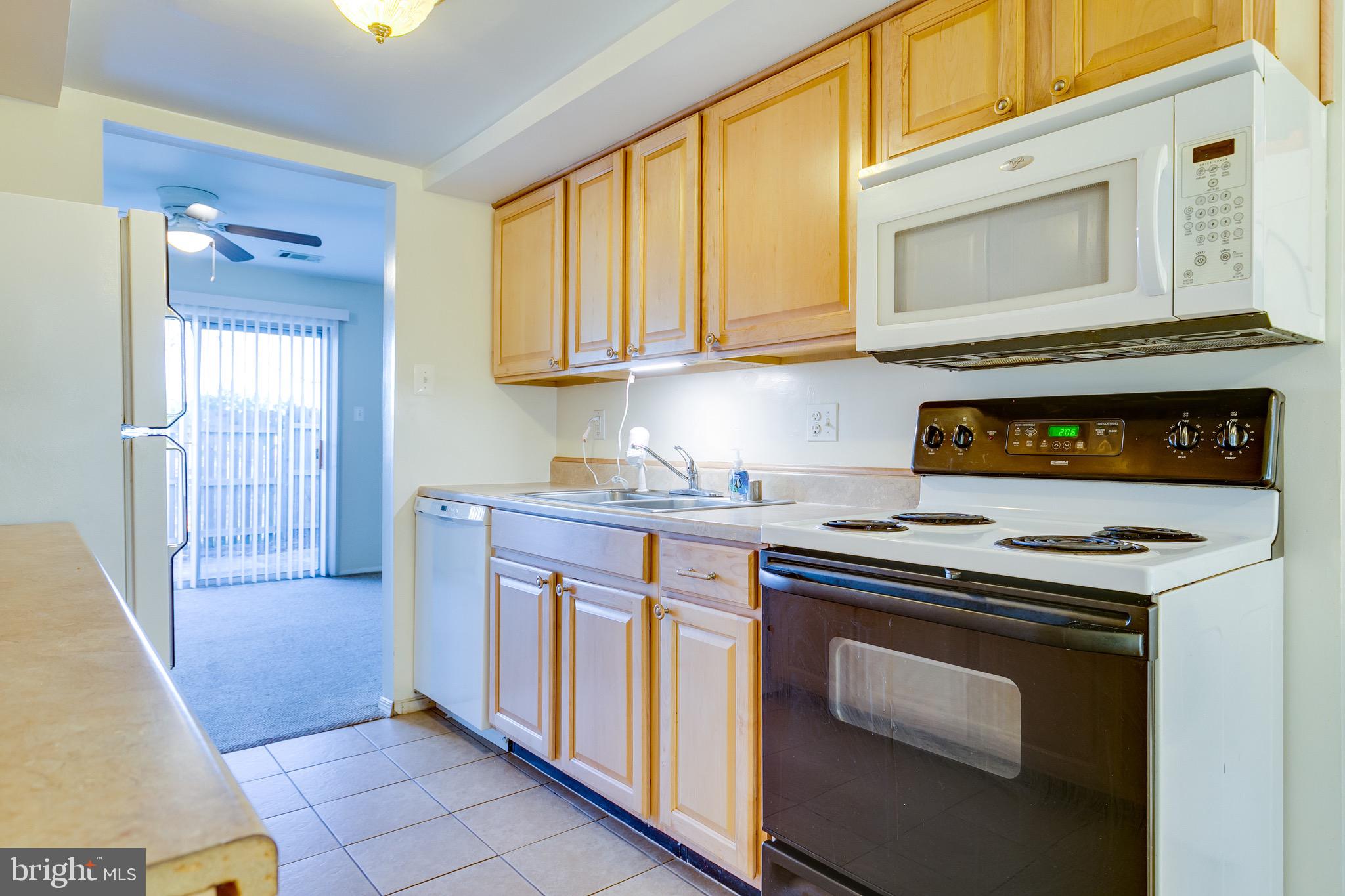 ASHTON GLEN - Residential Lease