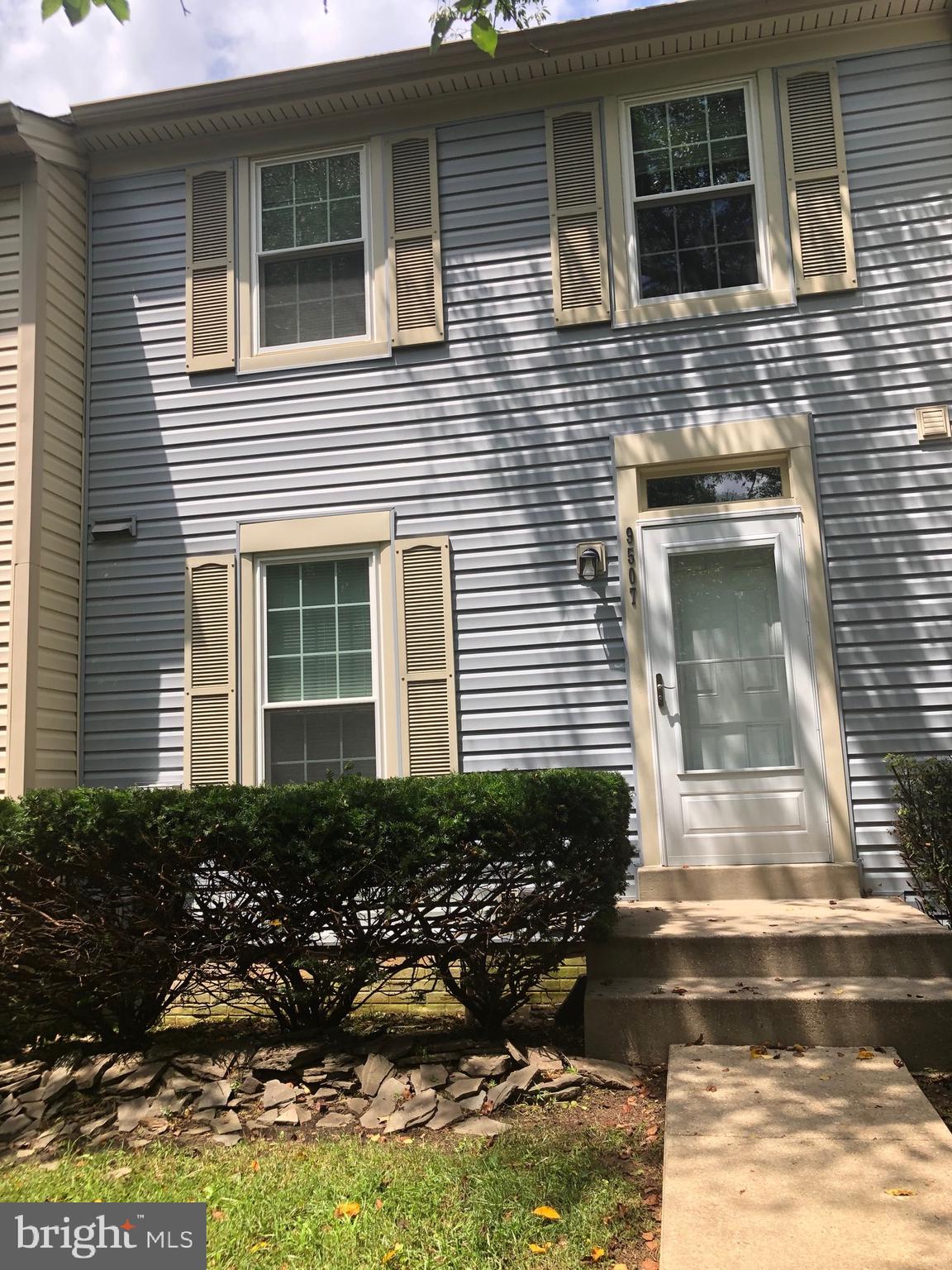 Super duper Finished 3 level town home. Upgraded property with fenced in rear yard . New kitchen with hardwoods on the 1st floor. FB on lower level.. Vinyl plank flooring lower level, Freshly painted. Neutral throughout. Neighborhood pool. Text Mark with questions.
Damascus school cluster