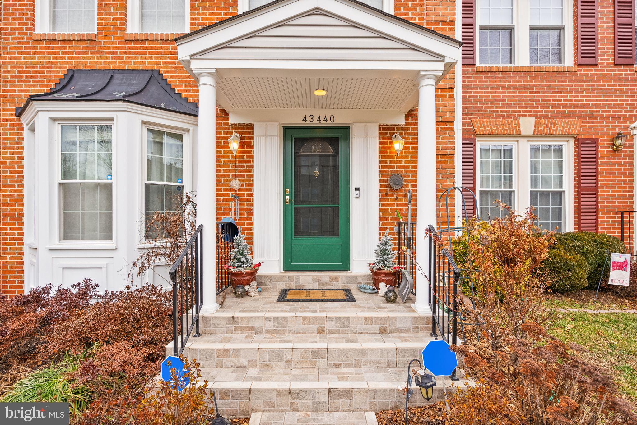 ASHBURN FARM - Residential