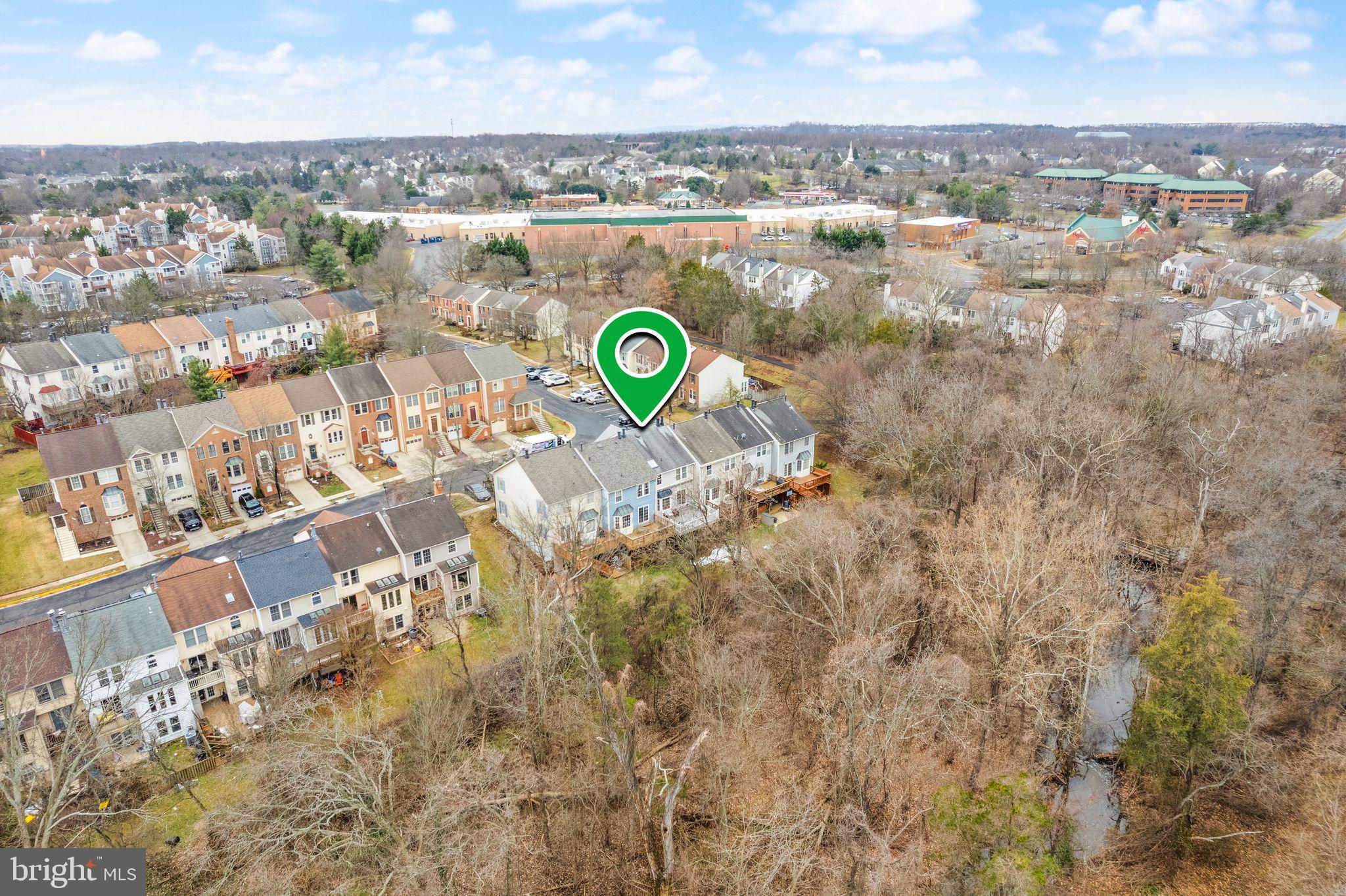 ASHBURN FARM - Residential