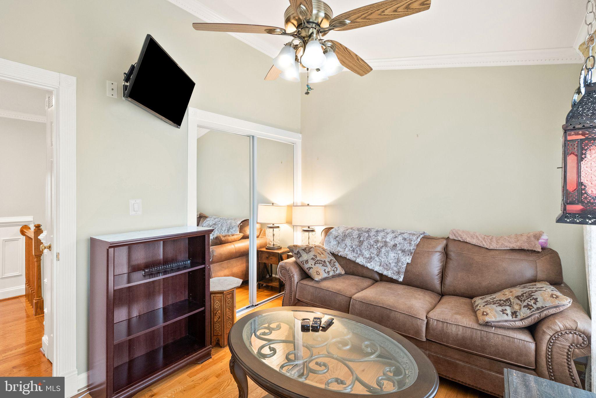 ASHBURN FARM - Residential