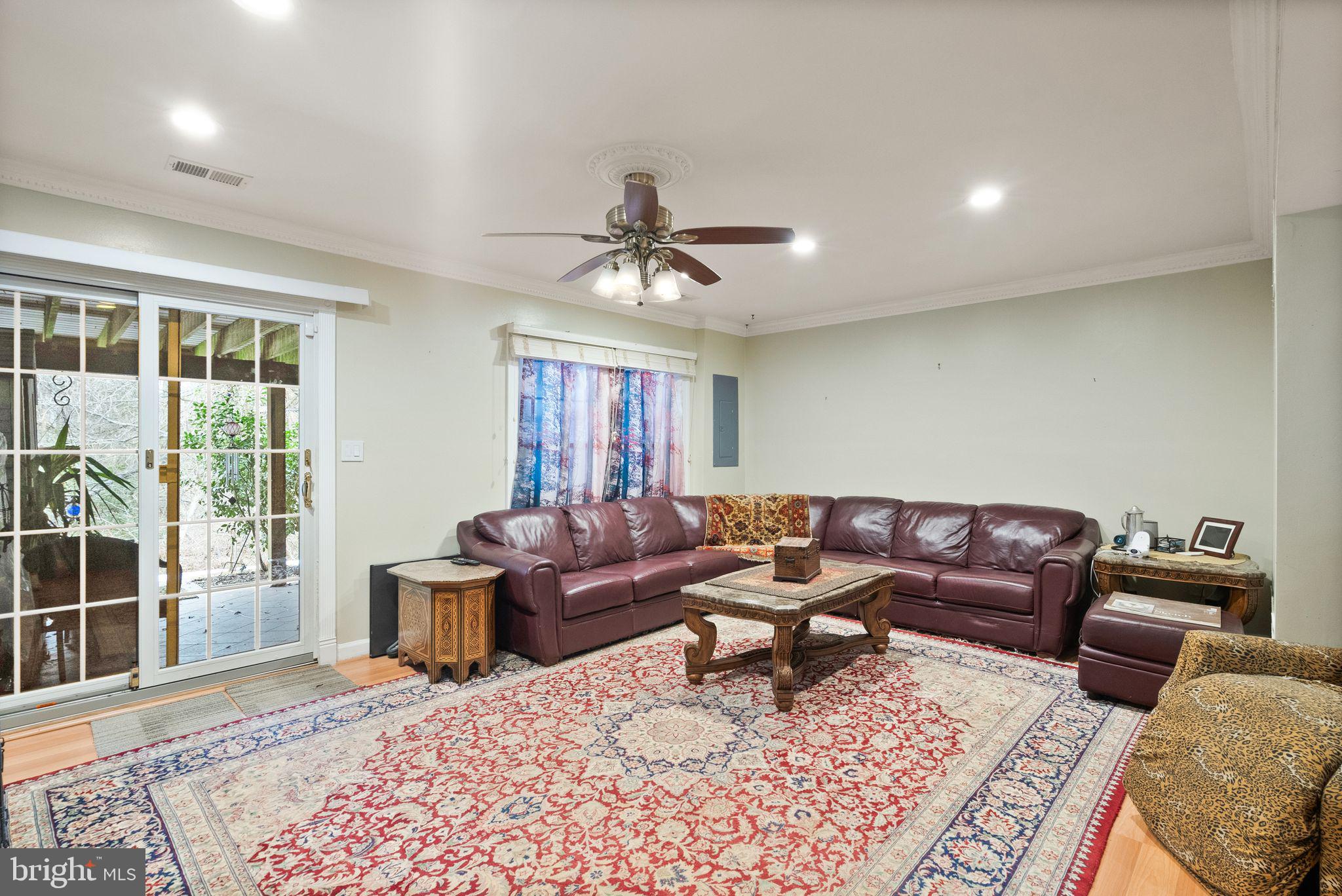 ASHBURN FARM - Residential