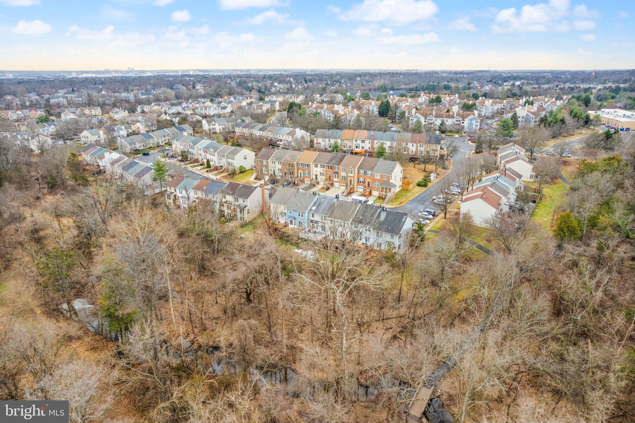ASHBURN FARM - Residential