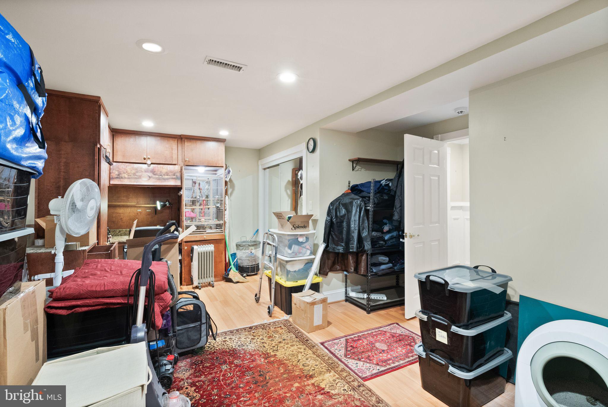 ASHBURN FARM - Residential