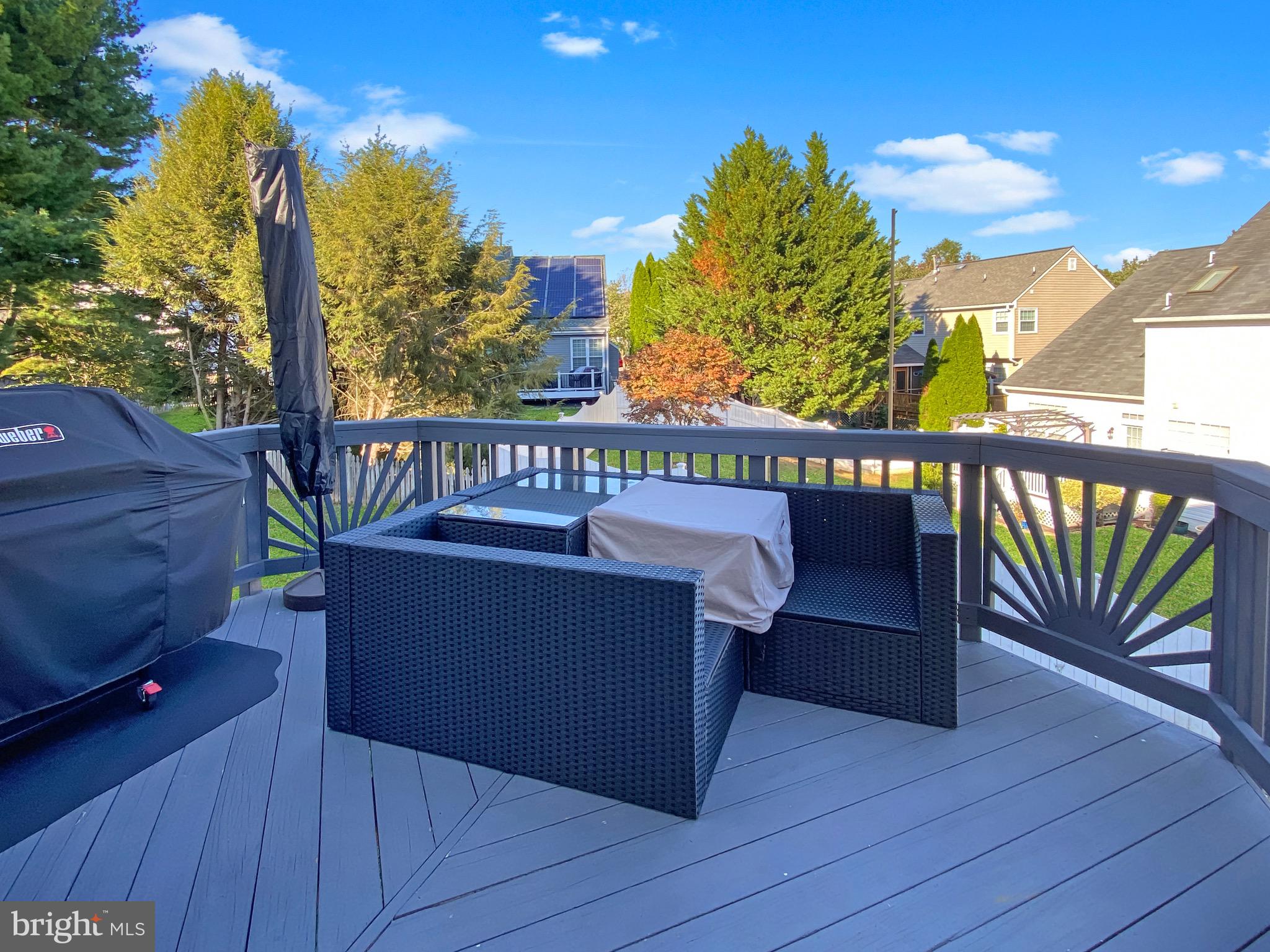 BROWNSTOWN ESTATES - Residential Lease