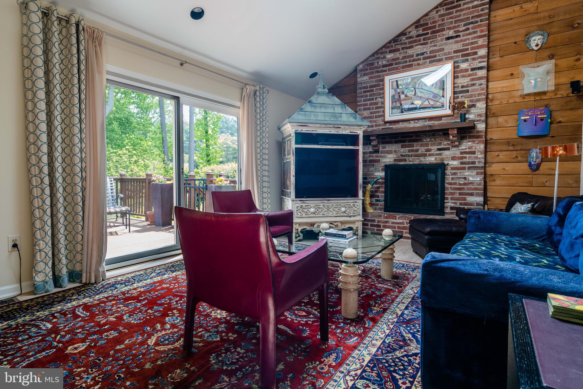 FOX FIELDS - Residential