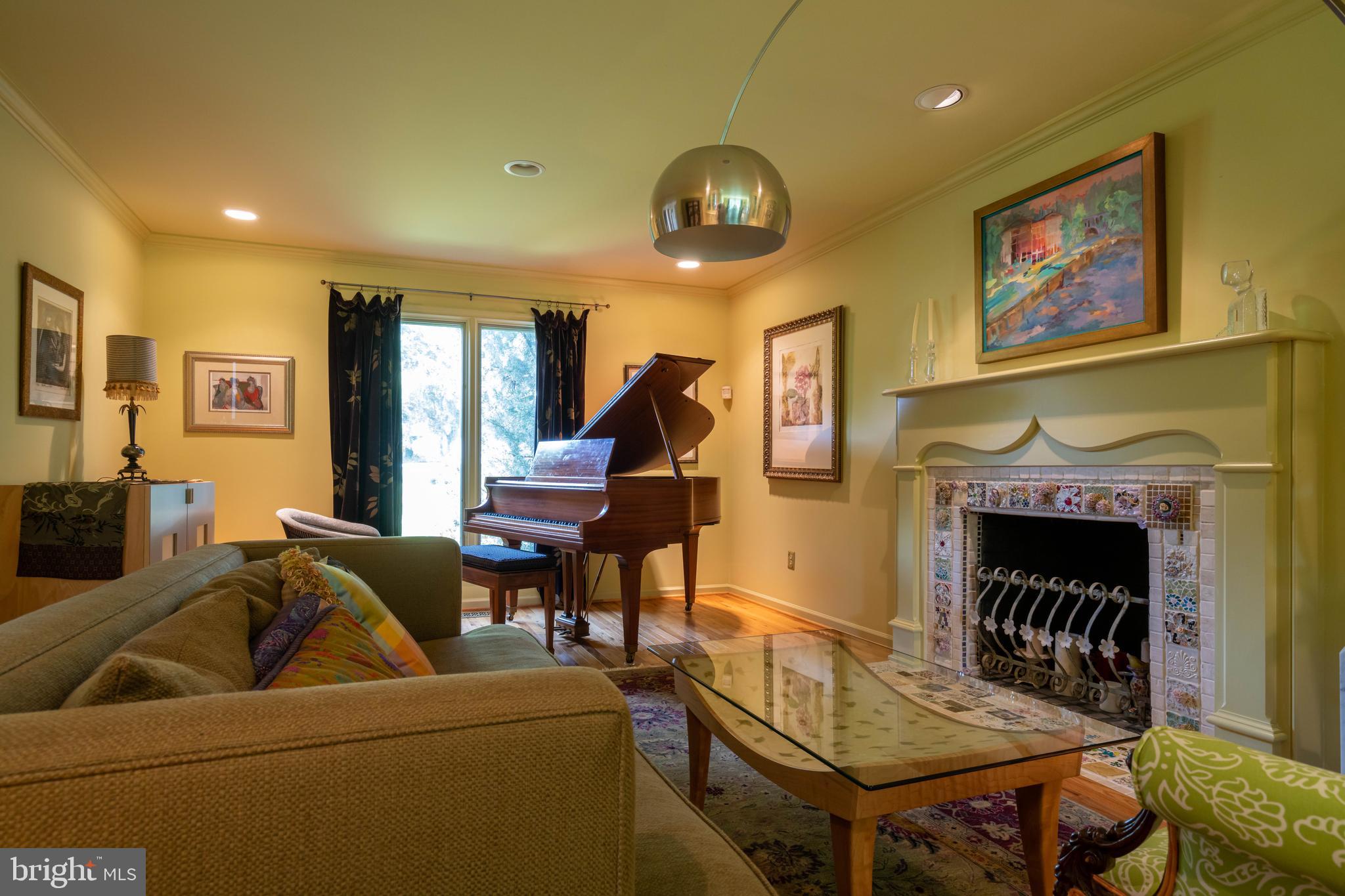 FOX FIELDS - Residential