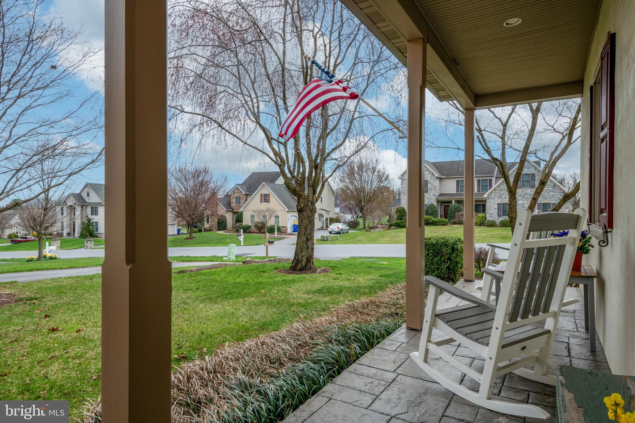 COUNTRY MEADOWS - Residential
