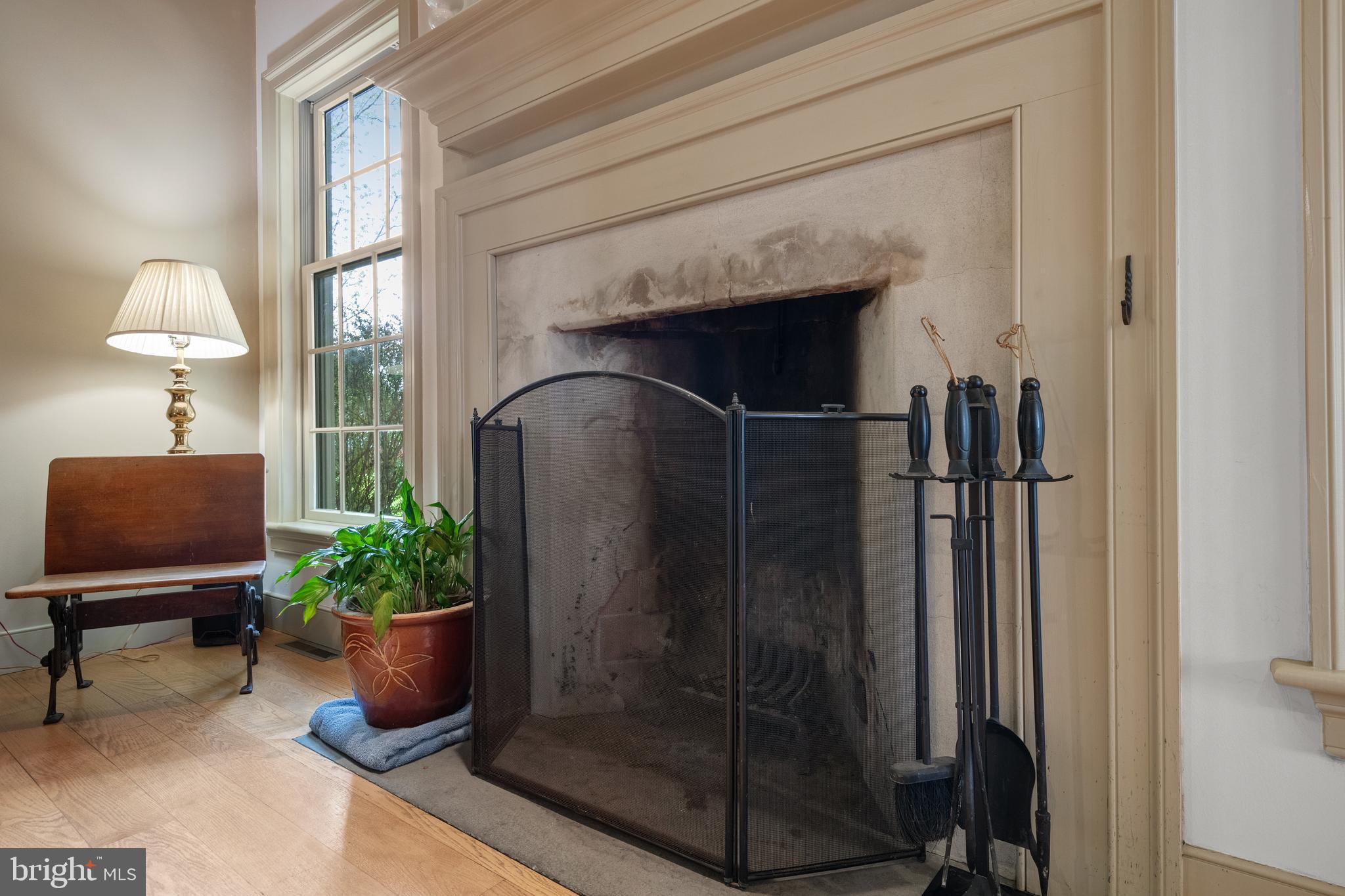 COUNTRY MEADOWS - Residential