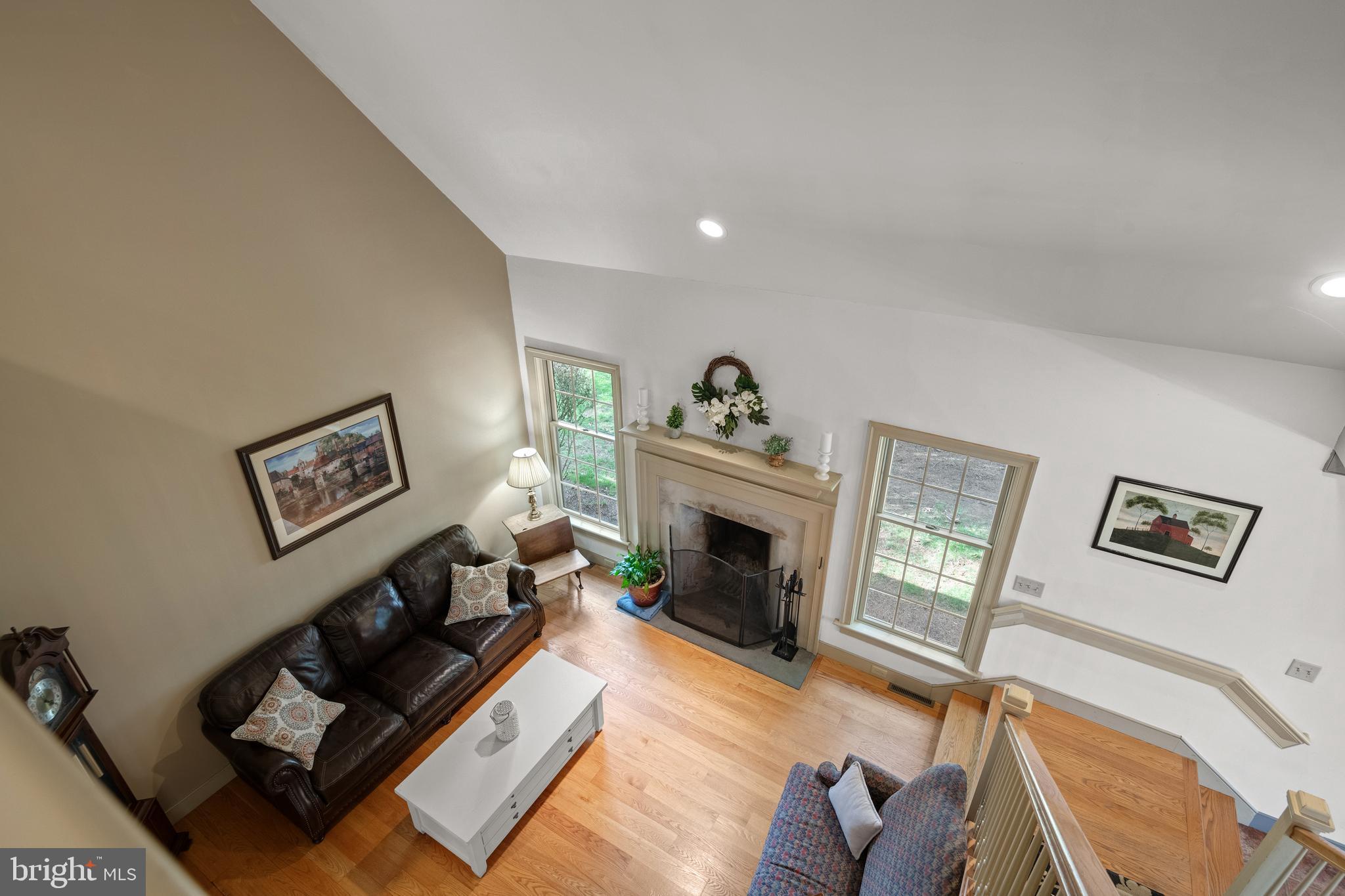 COUNTRY MEADOWS - Residential