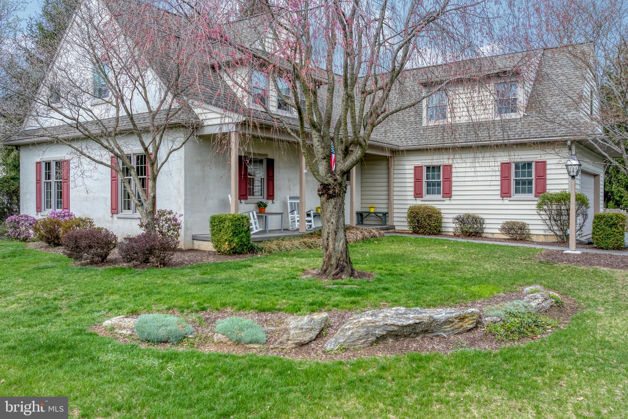 COUNTRY MEADOWS - Residential