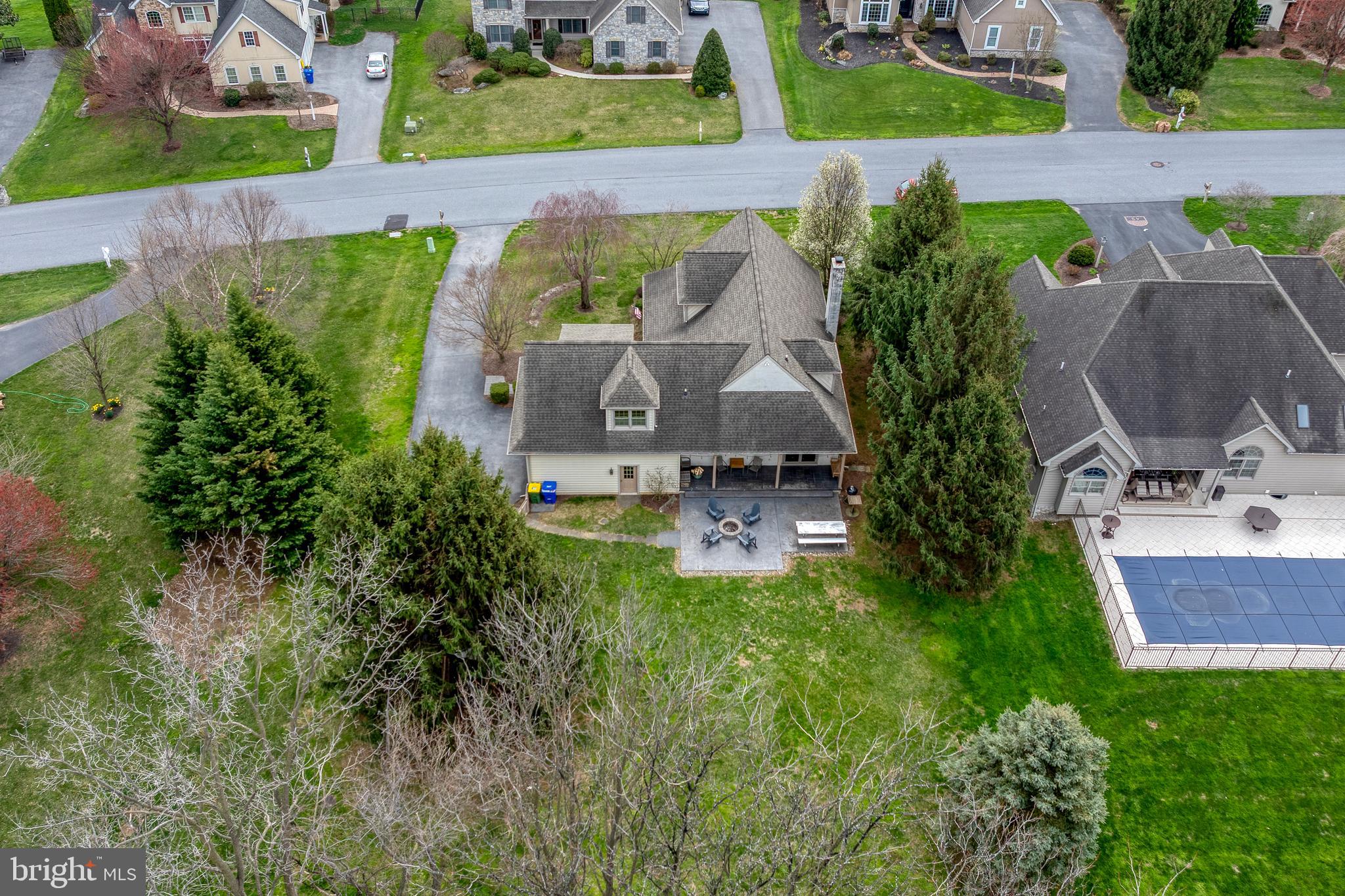 COUNTRY MEADOWS - Residential