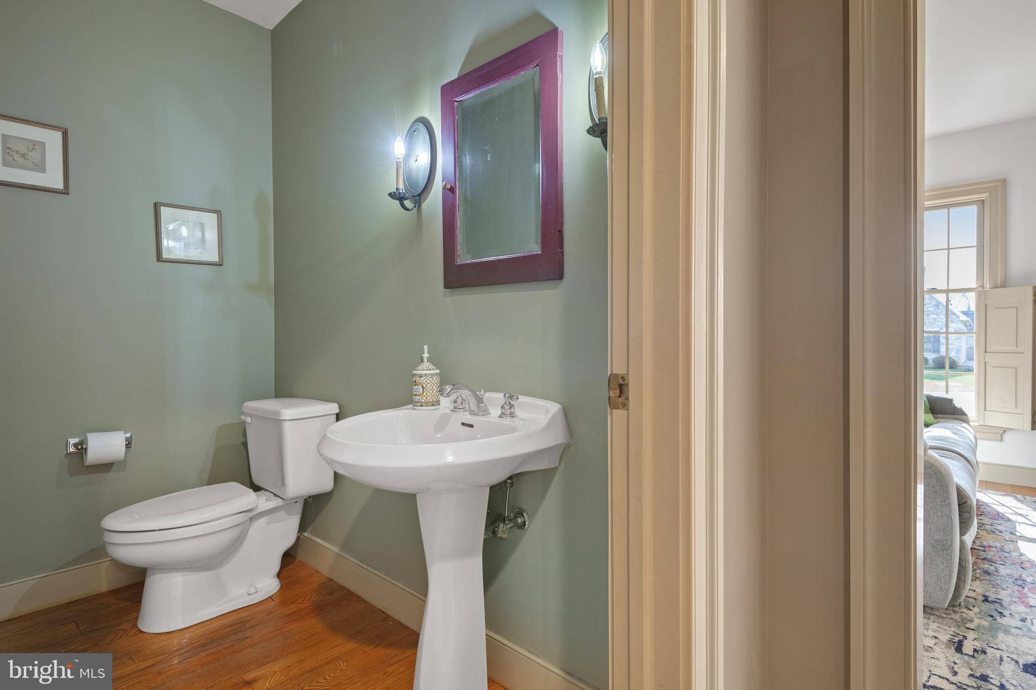 COUNTRY MEADOWS - Residential