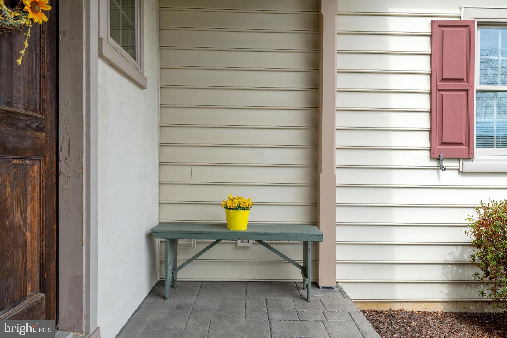 COUNTRY MEADOWS - Residential