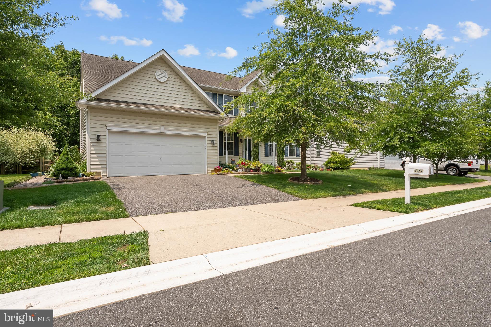 121 WILLOW OAK BOULEVARD