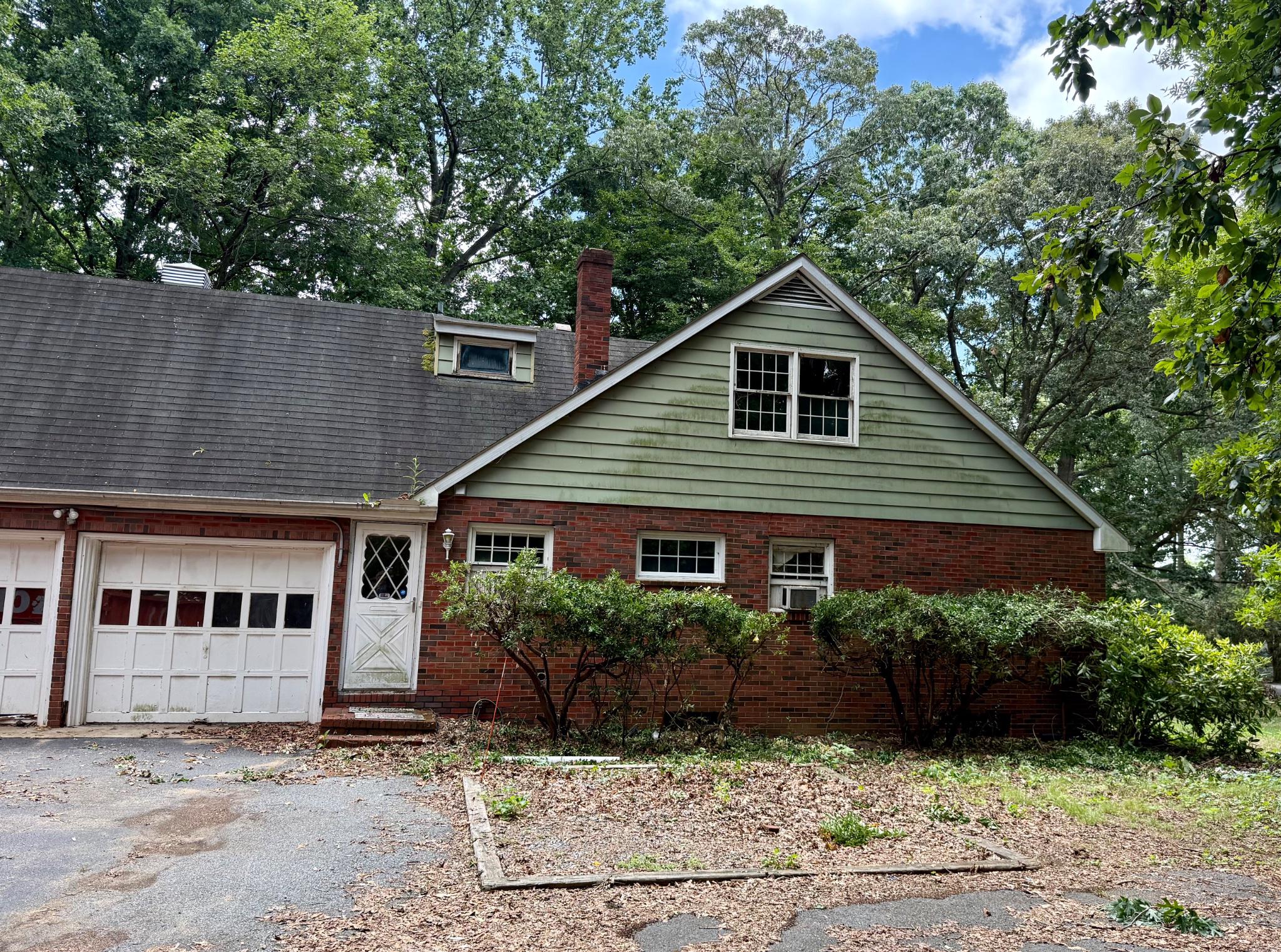 801 HICKORY LANE