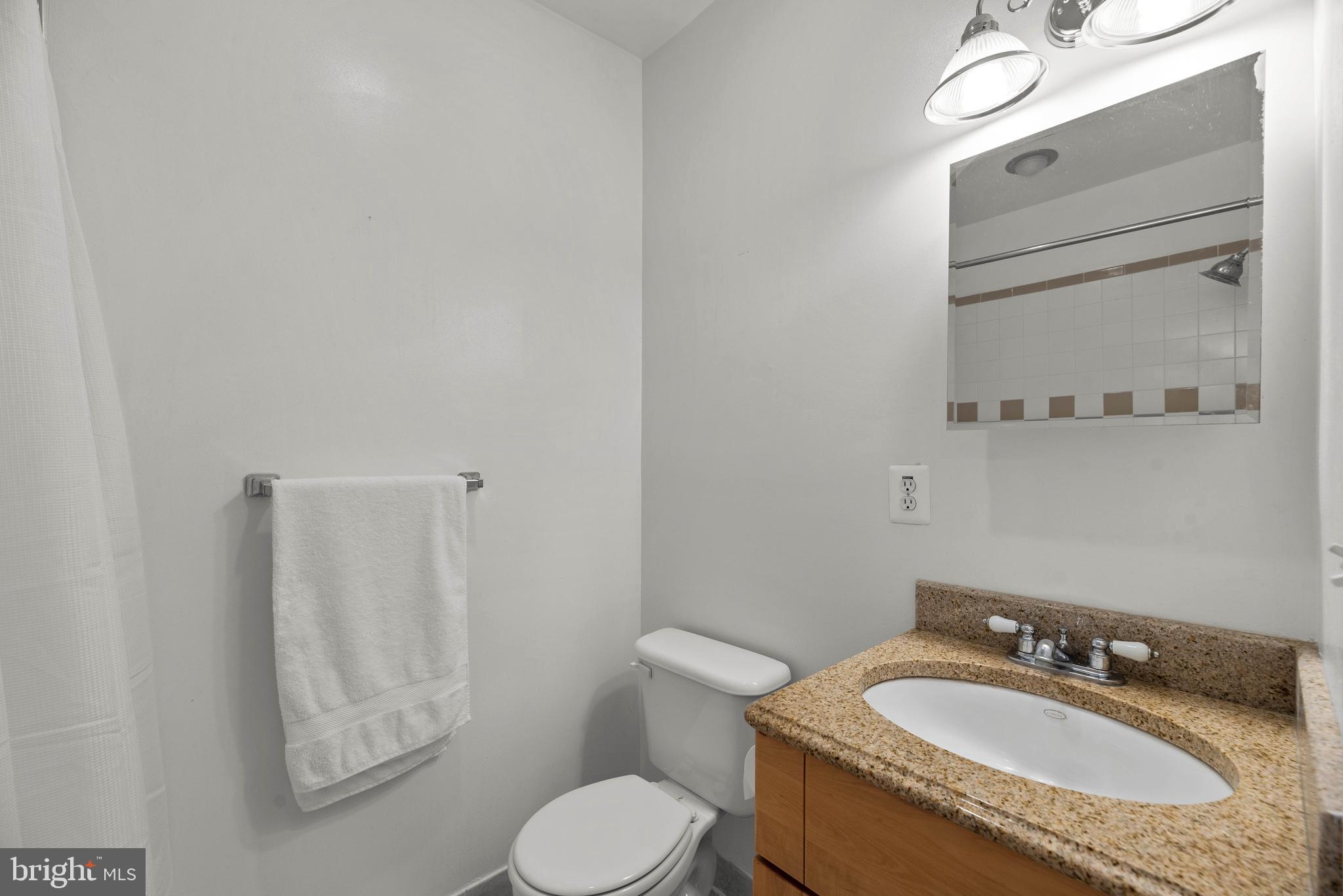 LOCUST POINT - Residential