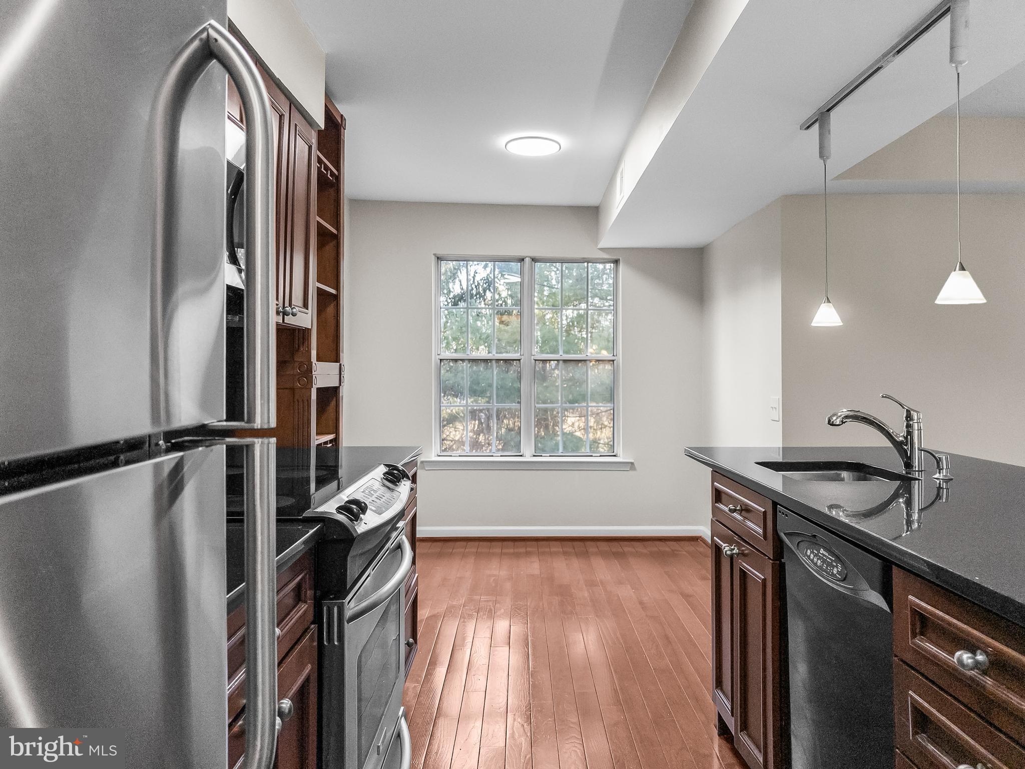 LAKEVIEW - Residential