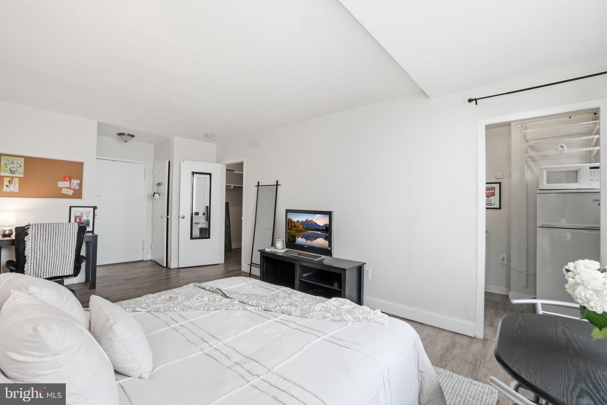 1121 ARLINGTON BOULEVARD 310