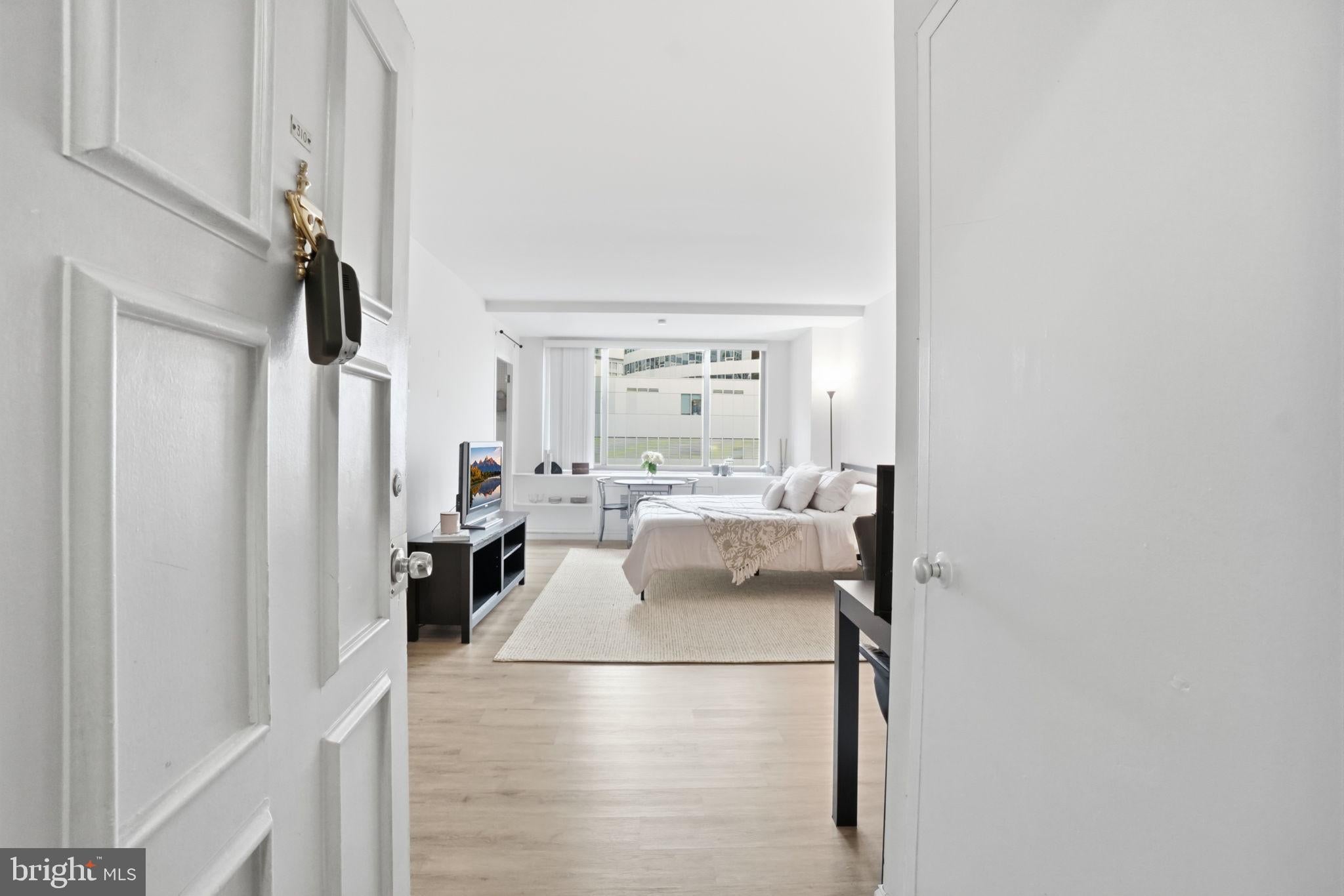 1121 ARLINGTON BOULEVARD 310