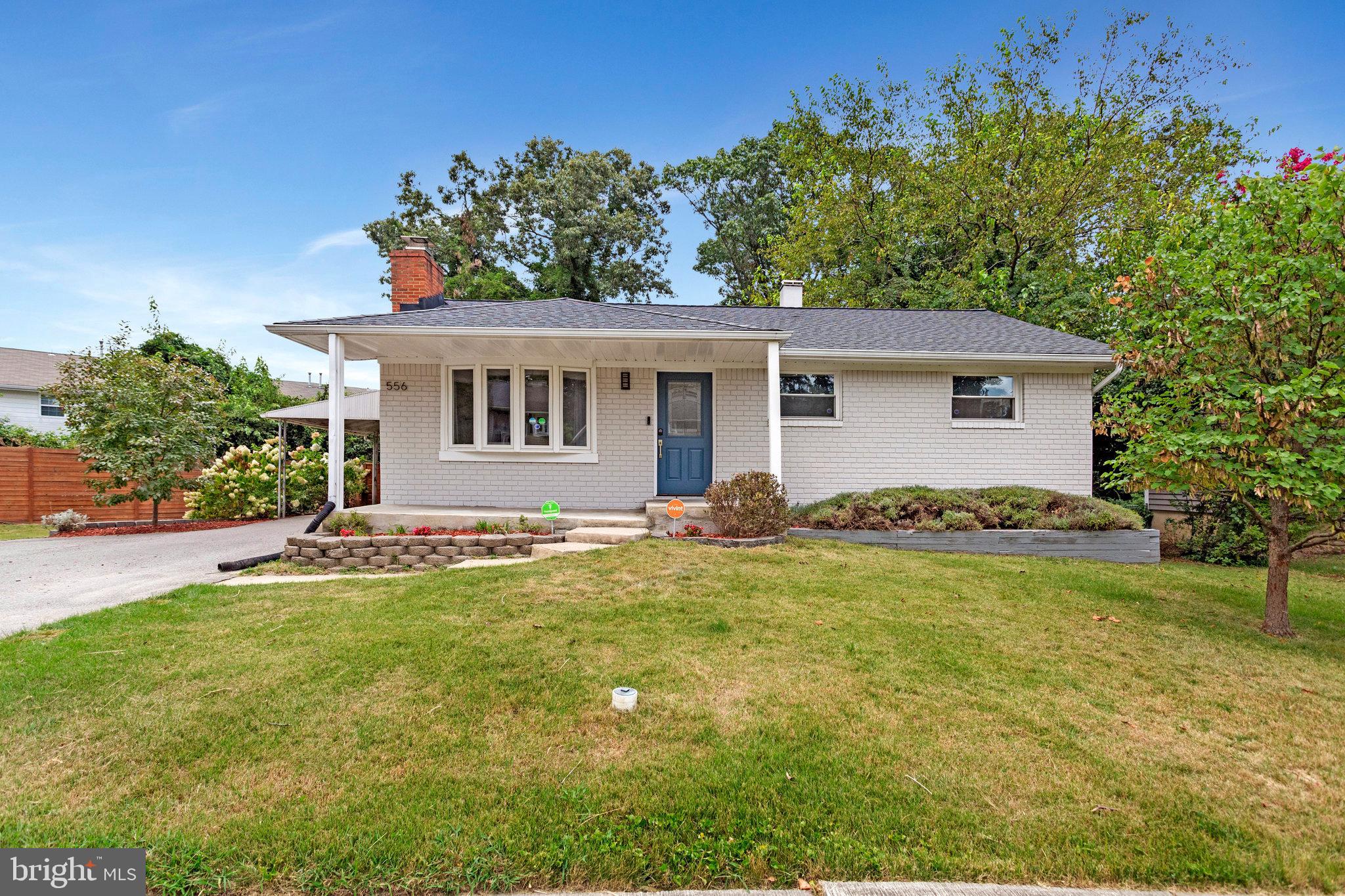 OPEN HOUSE Sun, Sep 14 1:00 PM - 3:00 PM!! Welcome to 556 Crestpark Drive! This beautiful 4 Bed 2 Bath rancher was completely renovated in 2018 and still looks new! The exterior paint and landscaping give the home a clean and modern look, enhancing the overall curbside appeal. The property sits on one of the largest lots in the neighborhood, with an 8ft privacy fence around the whole backyard. The expanded driveway fits 4+ vehicles and features a covered carport with a newly installed car charging station. If power ever goes out, you will be covered by a recently installed Generac gas generator that automatically kicks on and provides electrical backup.
Inside you are welcomed by a light, fresh, and open living room with beautiful hardwood flooring and a gorgeous mantle and electric fireplace. There is an abundance of natural light throughout coming from the large bay window and glass sliding doors in the connected dining space. The stunning kitchen features dovetail, all-wood soft-close kitchen cabinets with all the bells and whistles (trashcan cabinet, roll out shelves, tray/cookbook pullout cabinet, extra deep pots & pans drawers, 42" wall cabinets), ample counterspace on granite counters, and a spacious breakfast bar.
Other recent updates include the fence and deck (July 2019), radon mitigation system (Nov 2020), board and batten dining hallway accent wall (2020), shiplap dining room accent walls (2020), stairwell hanging light (2020) hose bibbs and shut off valves replaced (2021), front door with large glass cutout (2021), new modern front porch exterior light (2021), dimmer switches in living room, theatre room, and basement bedroom, glass frameless shower door installed 2021, new carpet & padding (April 2022), Utilities (HVAC & Water Heater) and appliances (W/D, oven/stove, dishwasher, sump pump) installed in 2018. The entire house was replumbed, basement electric installed, and heavy up 200 AMP electric panel installed in 2018. Asphalt shingle roof was replaced in 2017.
All this to say that all the hard work has been done, everything has been beautifully maintained, and the home is completely move-in ready. You won’t want to miss this opportunity, come book a tour today!