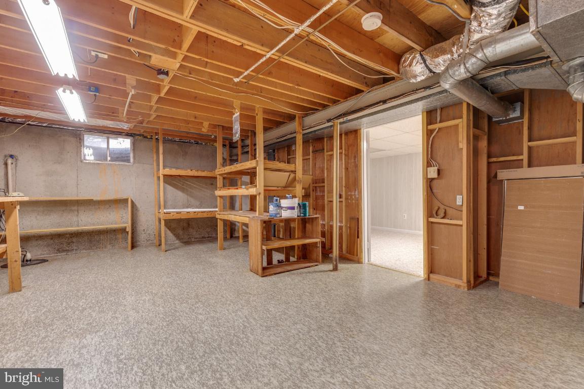 LAKEWOOD HILLS - Residential