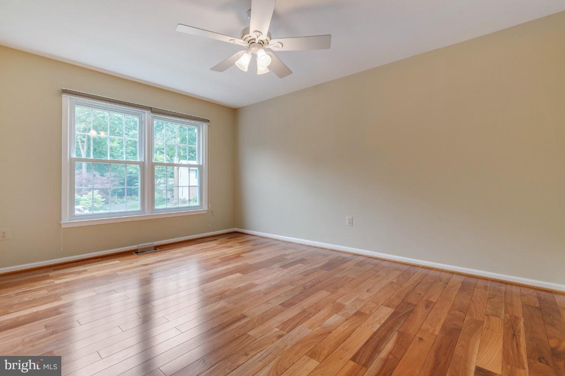 LAKEWOOD HILLS - Residential