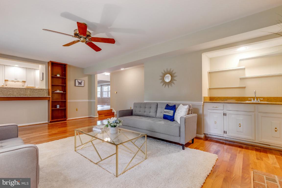 LAKEWOOD HILLS - Residential