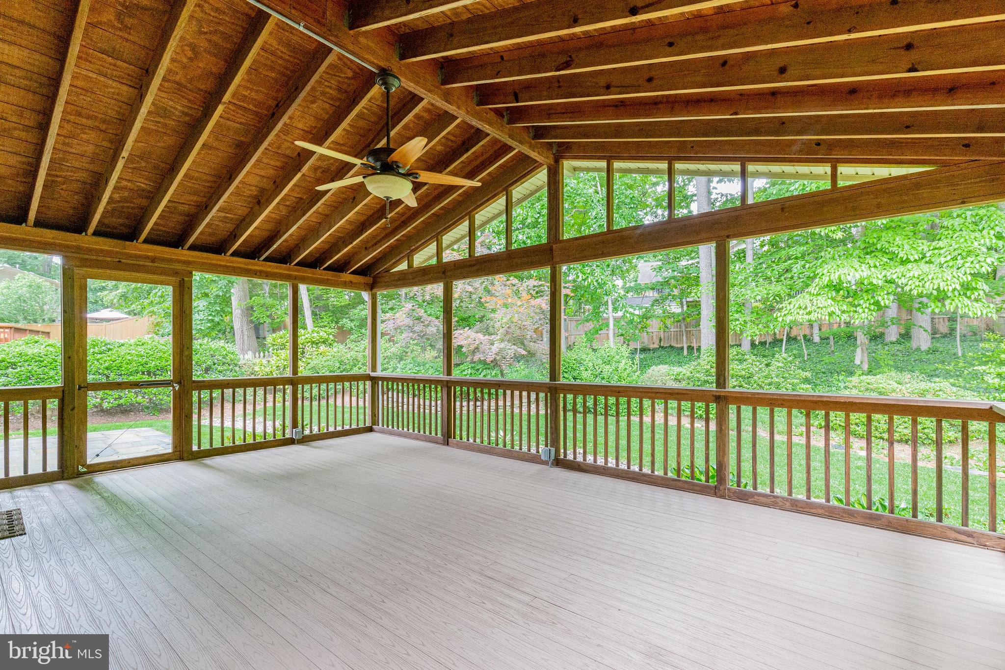 LAKEWOOD HILLS - Residential