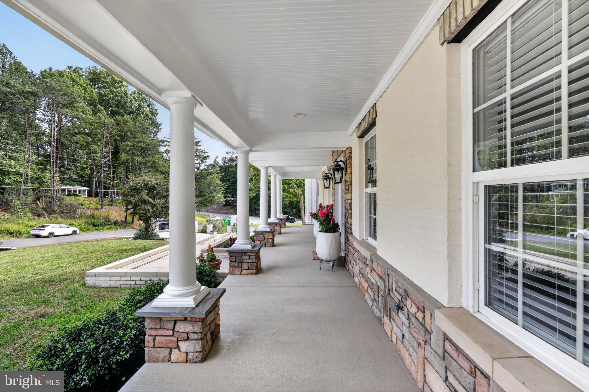 8848 CLINTON DRIVE