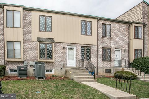 Townhouse For Sale - 5200 Hilltop Drive #538<br/> BROOKHAVEN, PA 19015