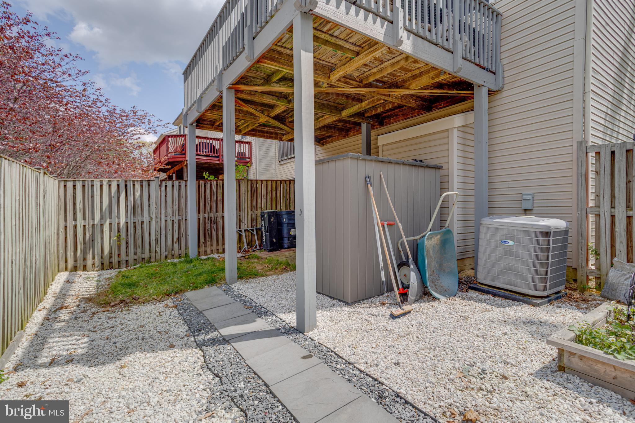 QUAIL RUN SOUTH - Residential