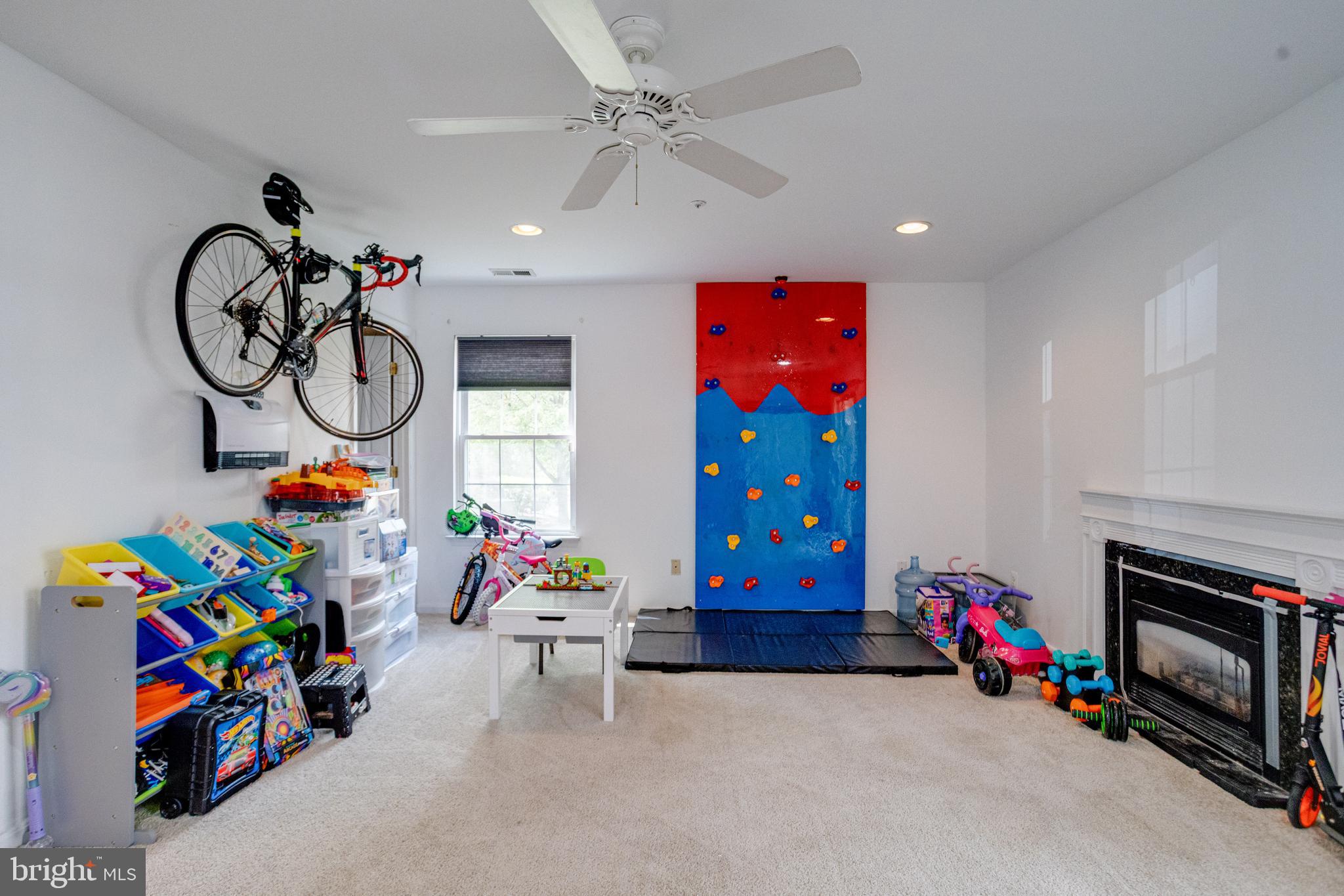 QUAIL RUN SOUTH - Residential