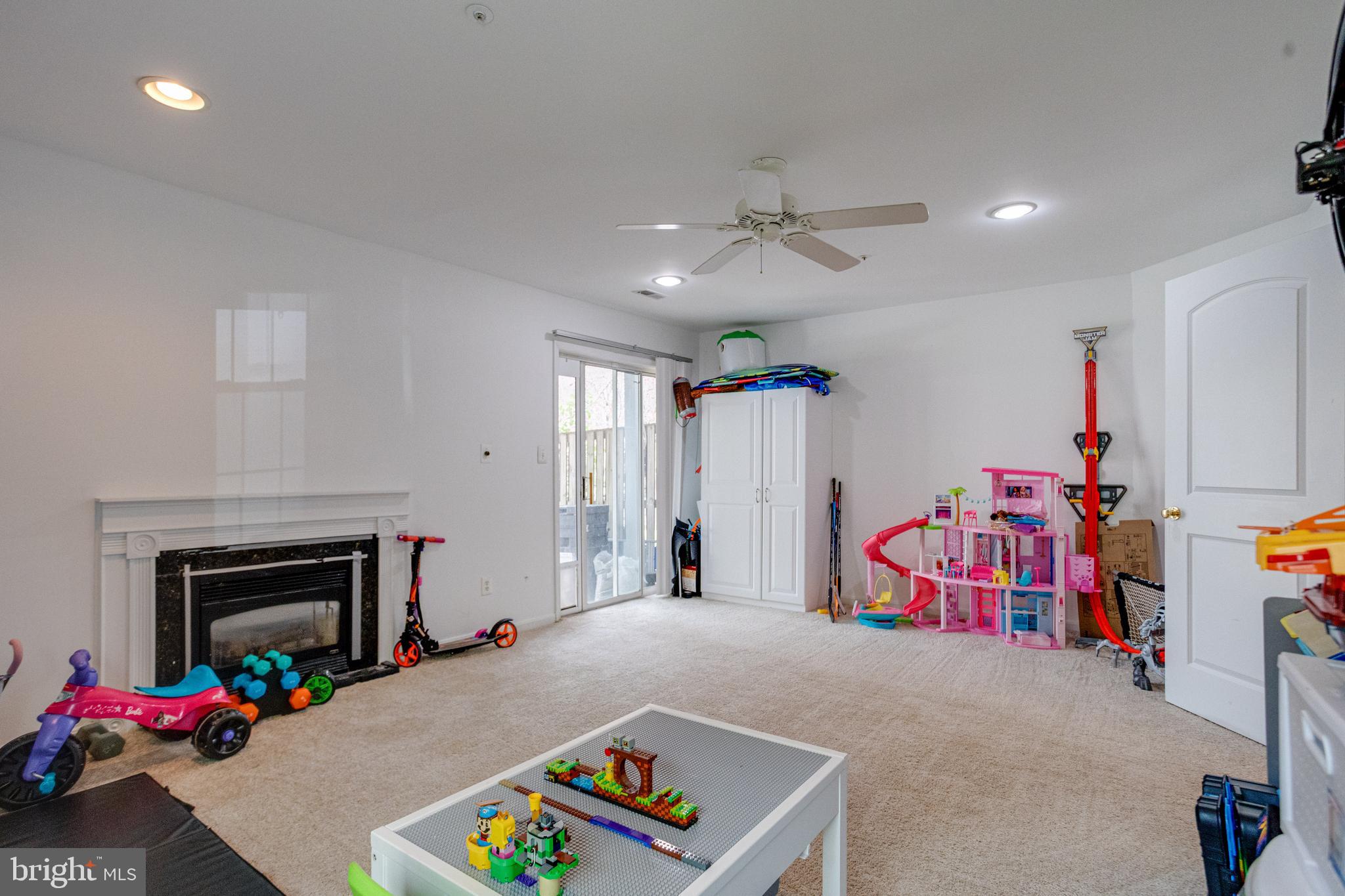 QUAIL RUN SOUTH - Residential