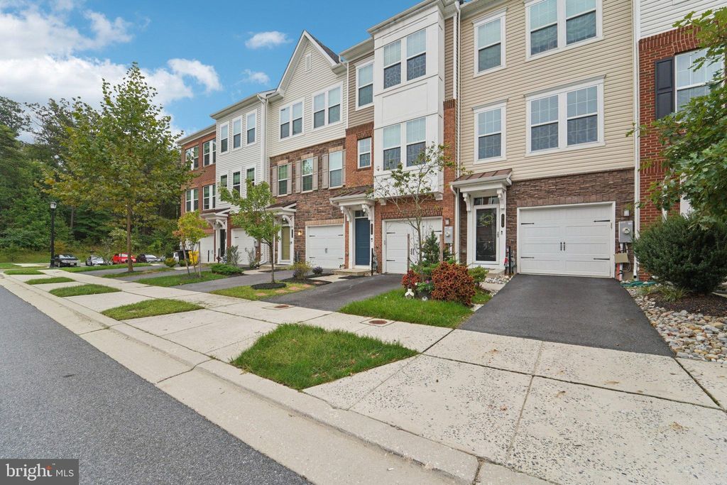 Photo of 2736 Wessex Circle #035, HANOVER, MD 21076 (MLS # MDAA2127062)