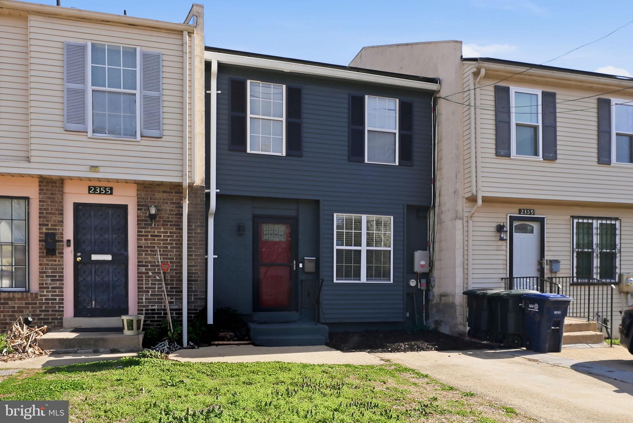 2357 SKYLAND TERRACE SE