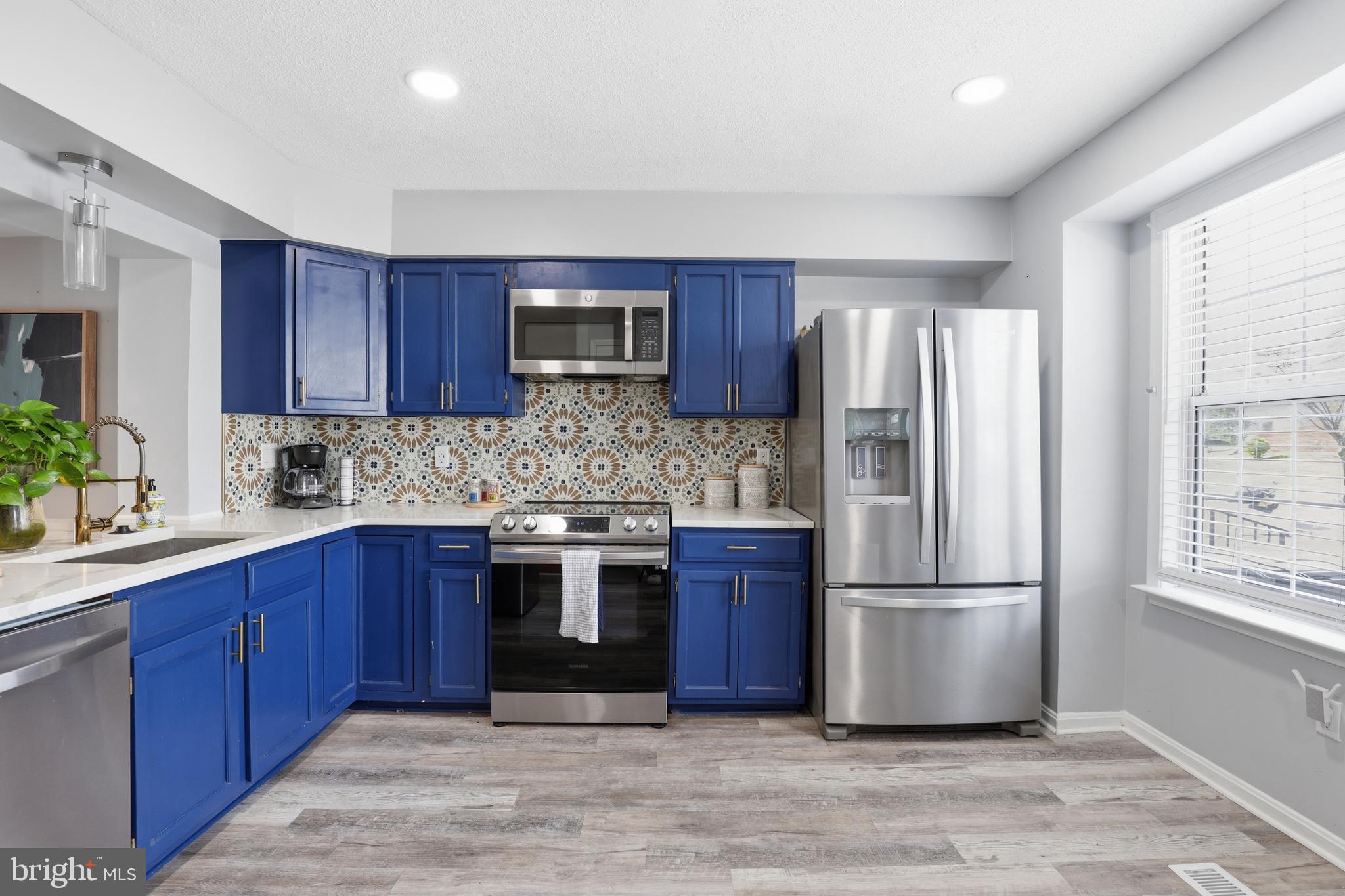 2357 SKYLAND TERRACE SE