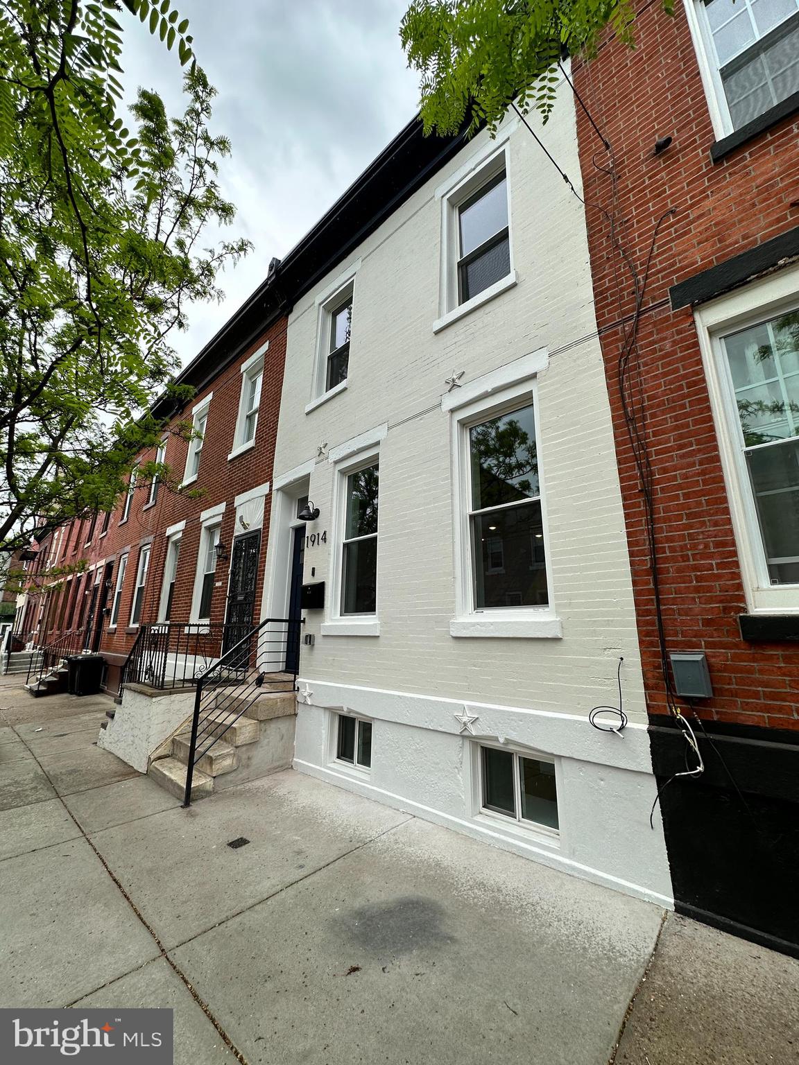 POINT BREEZE - Residential