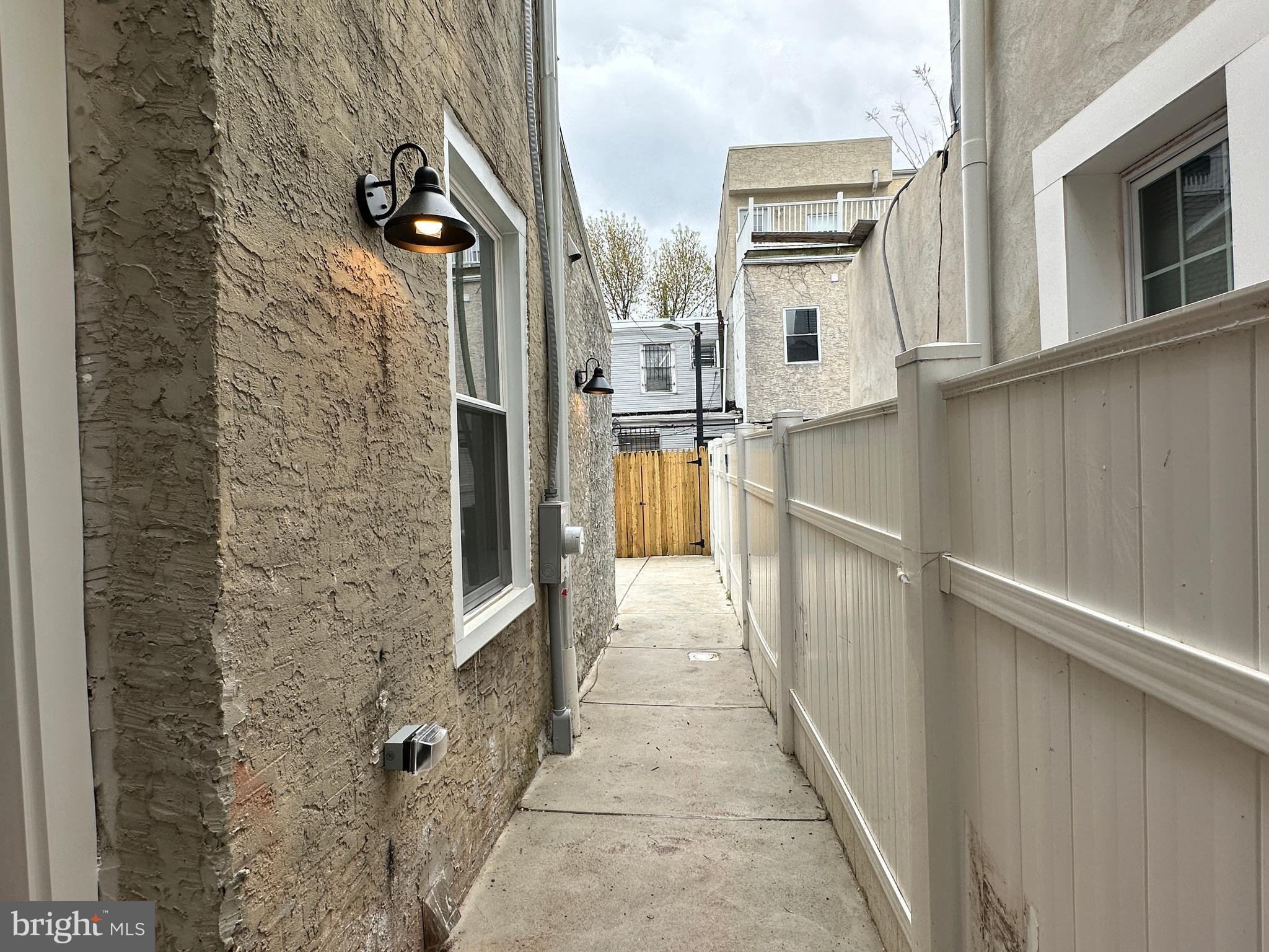 POINT BREEZE - Residential