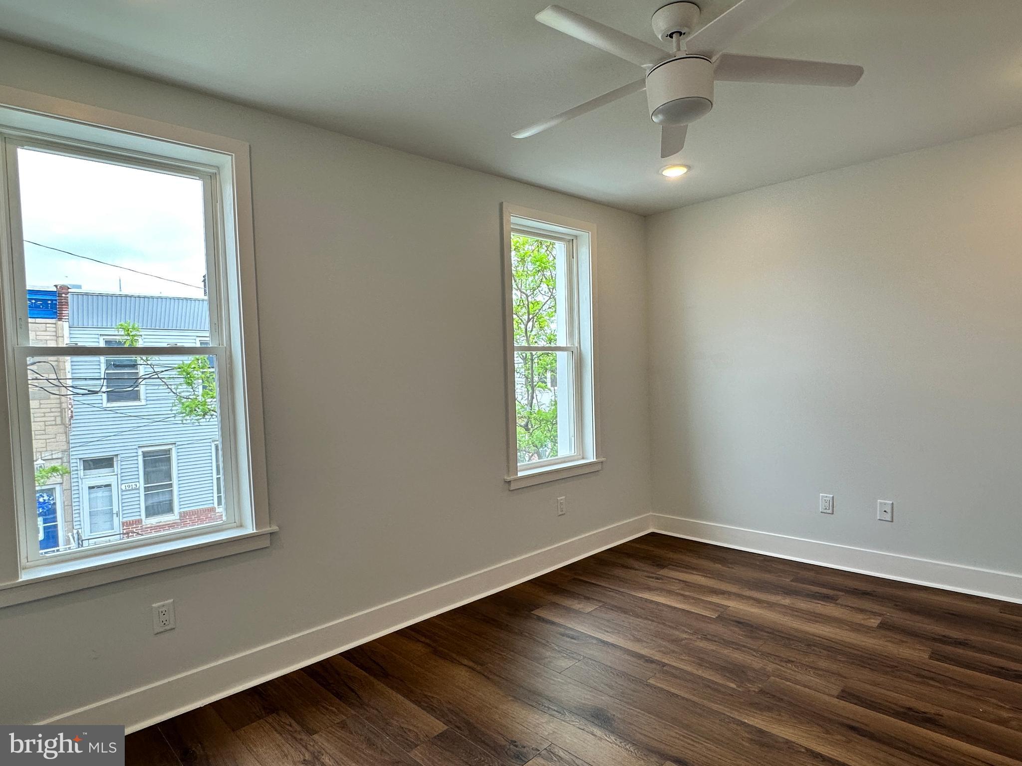 POINT BREEZE - Residential