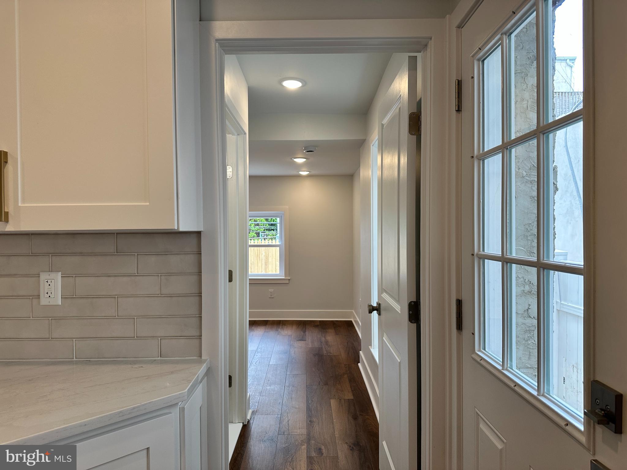 POINT BREEZE - Residential